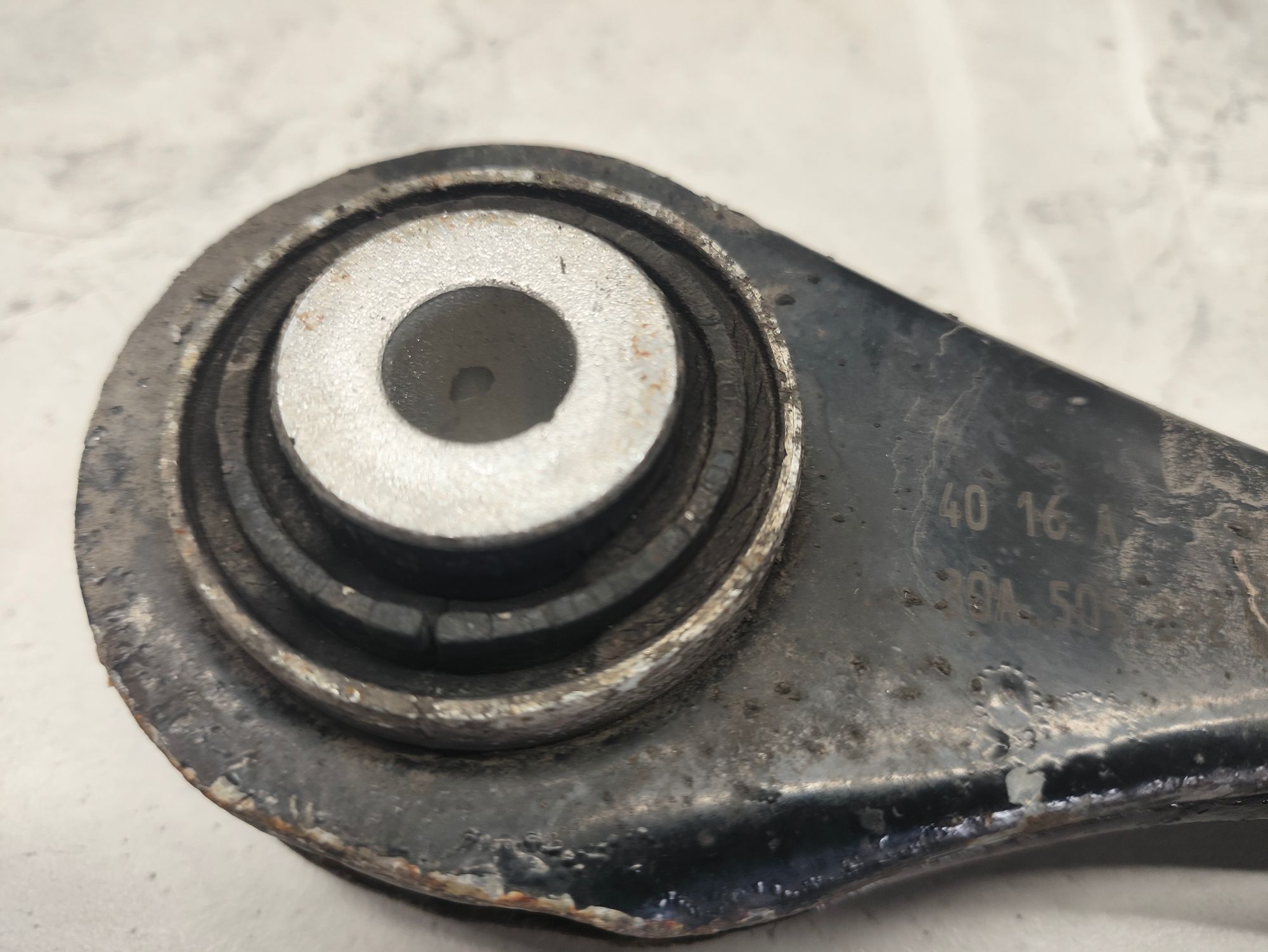 https://ycs.partsauto.market/partsauto-images/thmbs/userImages/6ab8ea4394fc0aced0b69382a3e61955/part/1e2bd05b-fd18-4f2c-9bbc-3581ab2dbeb7_1776338184860.jpg