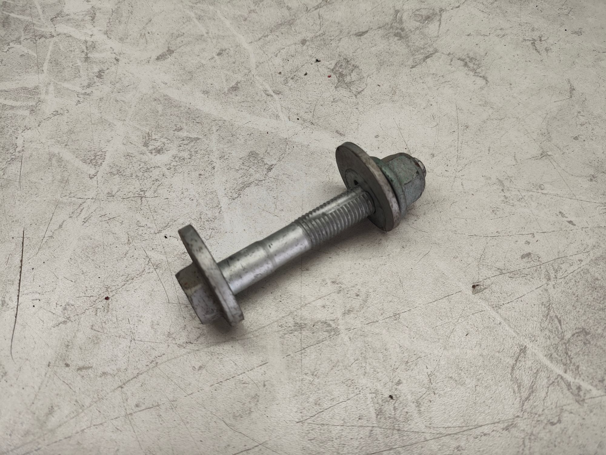 https://ycs.partsauto.market/partsauto-images/thmbs/userImages/6ab8ea4394fc0aced0b69382a3e61955/part/1e8c648a-2fde-42fd-9809-e5fc0f69dabf_1787303607455.jpg