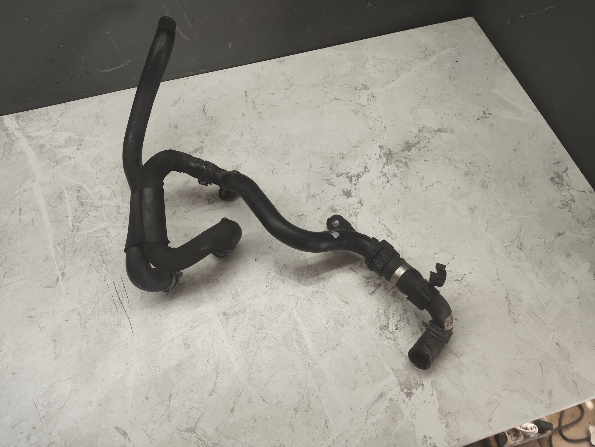 https://ycs.partsauto.market/partsauto-images/thmbs/userImages/6ab8ea4394fc0aced0b69382a3e61955/part/237d7c8e-d496-4a44-a153-2a48896b516a_1785404814206.jpg