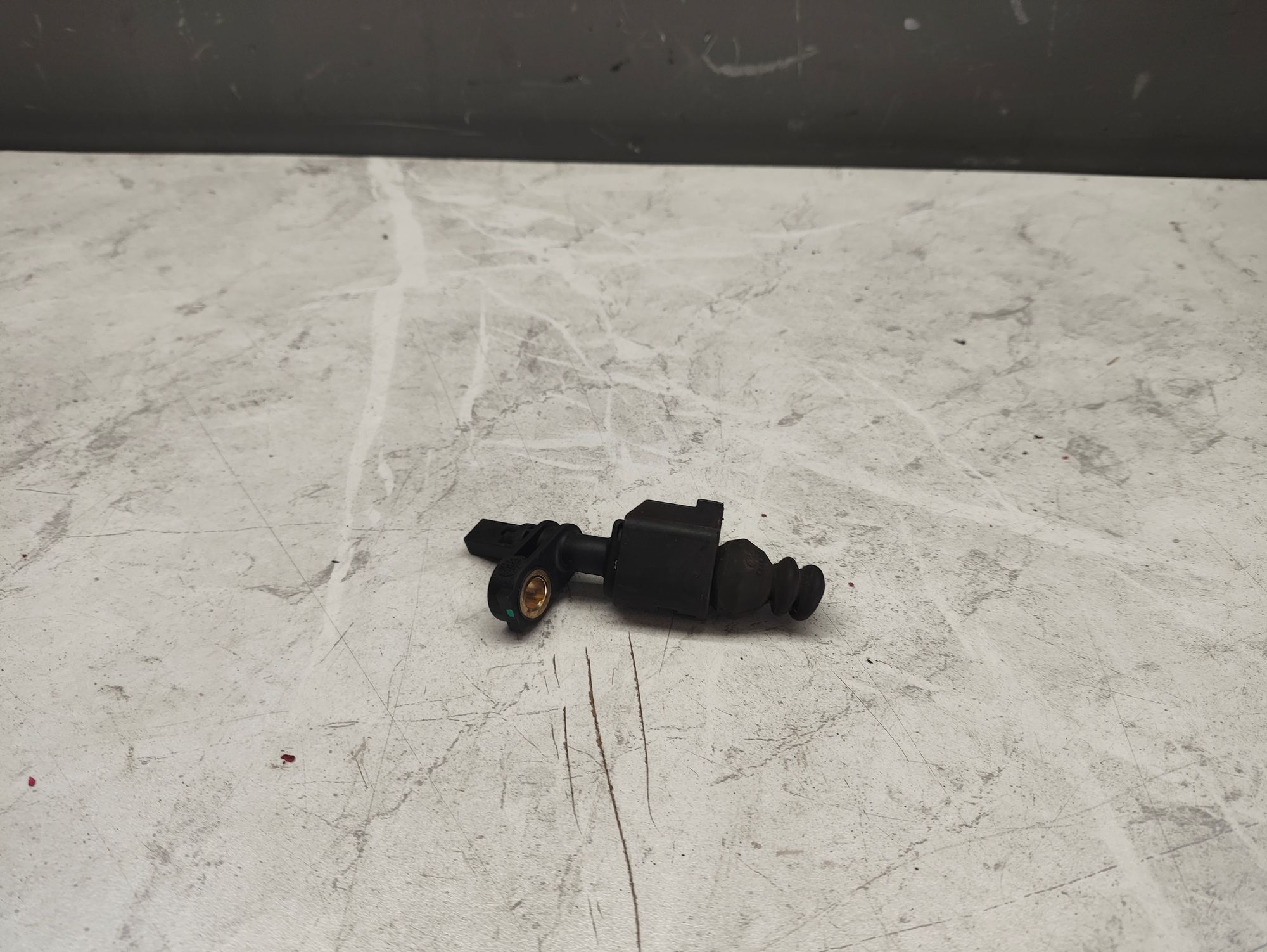 https://ycs.partsauto.market/partsauto-images/thmbs/userImages/6ab8ea4394fc0aced0b69382a3e61955/part/24aae34a-3139-4983-bf34-8c06501fe4d2_1787305072574.jpg