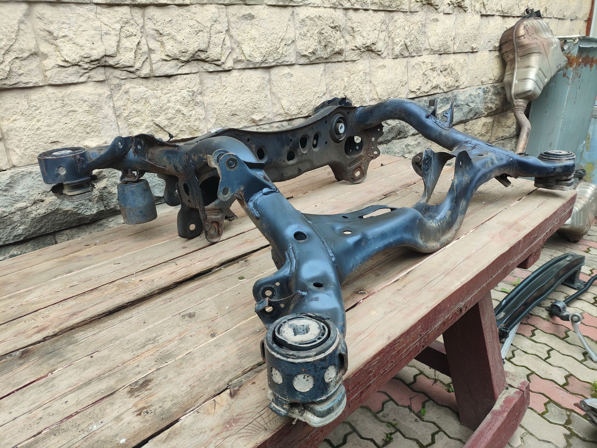 https://ycs.partsauto.market/partsauto-images/thmbs/userImages/6ab8ea4394fc0aced0b69382a3e61955/part/259e3da8-ef60-42e3-ae46-3279ac3ed103_1776766912030.jpg