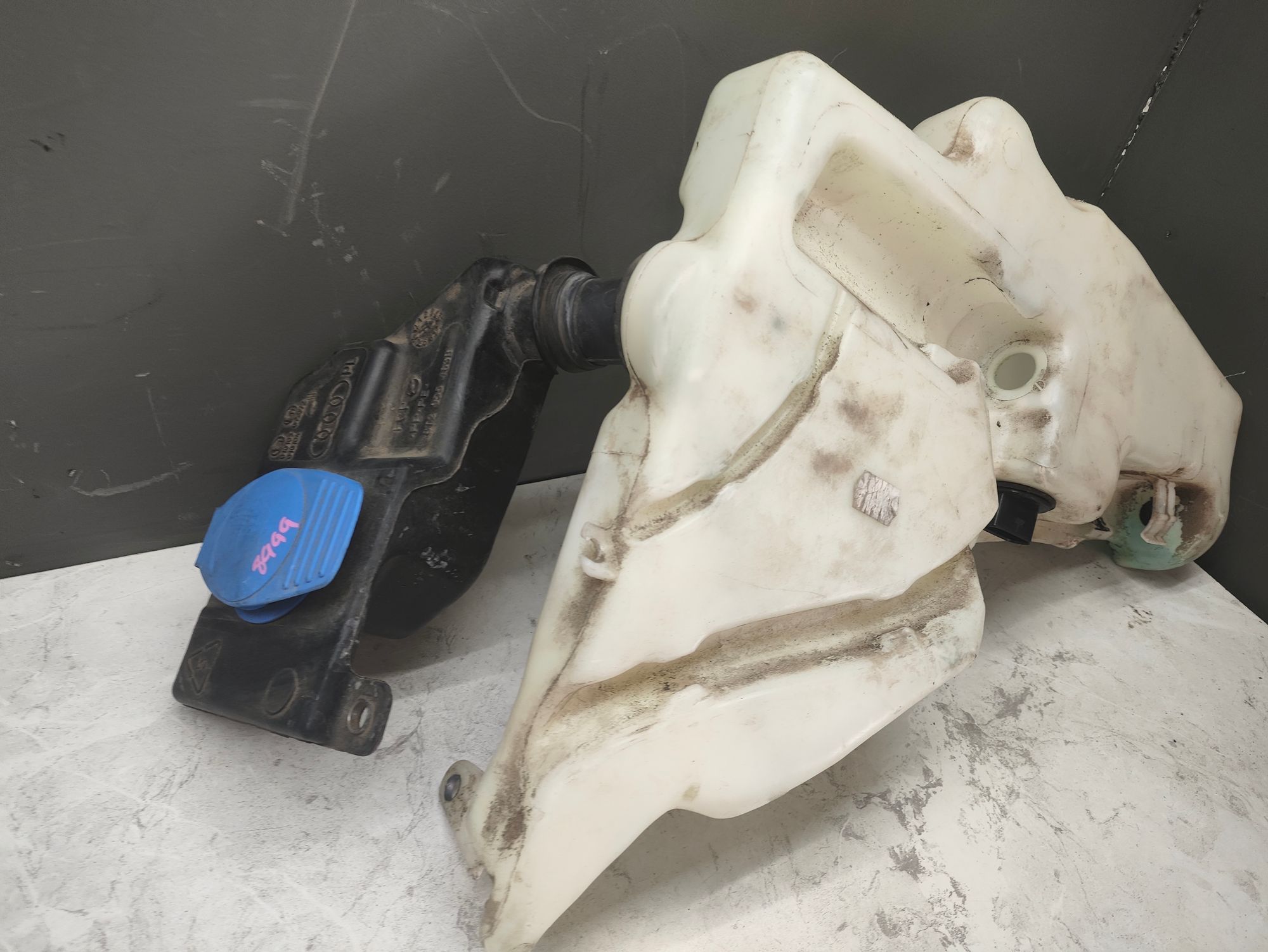 https://ycs.partsauto.market/partsauto-images/thmbs/userImages/6ab8ea4394fc0aced0b69382a3e61955/part/25efd531-7fdc-4985-881b-3672610b47ce_1784107556987.jpg