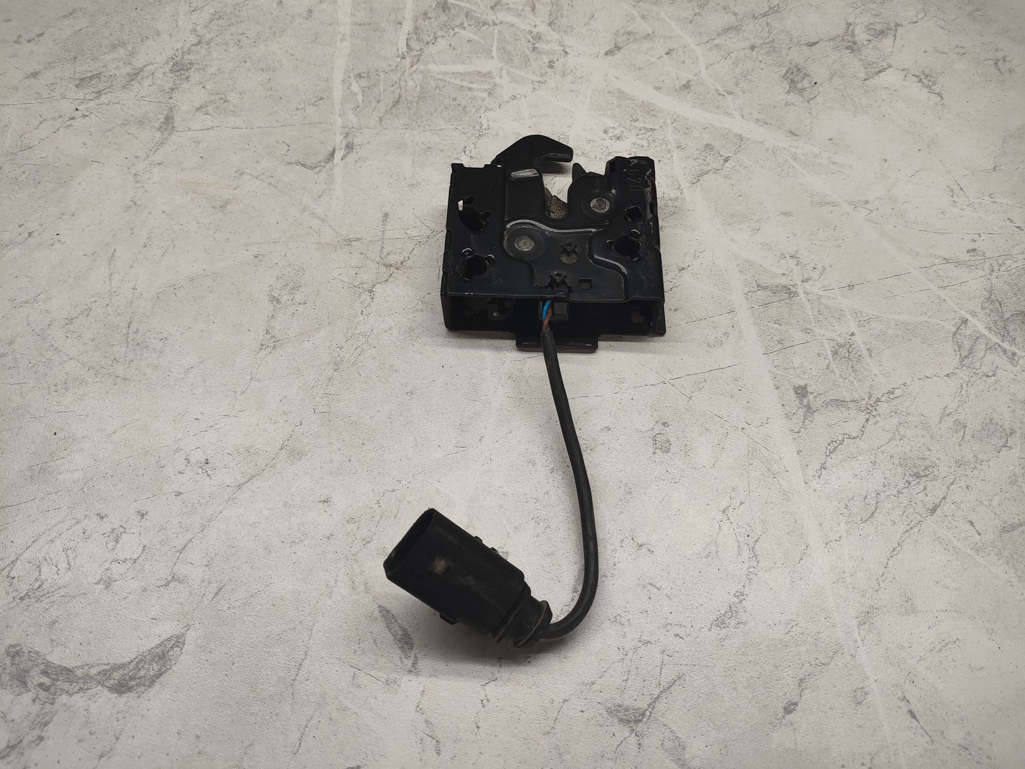 https://ycs.partsauto.market/partsauto-images/thmbs/userImages/6ab8ea4394fc0aced0b69382a3e61955/part/26dba80c-9f33-483e-bbf5-70a73e8eacd2_1775202233248.jpg