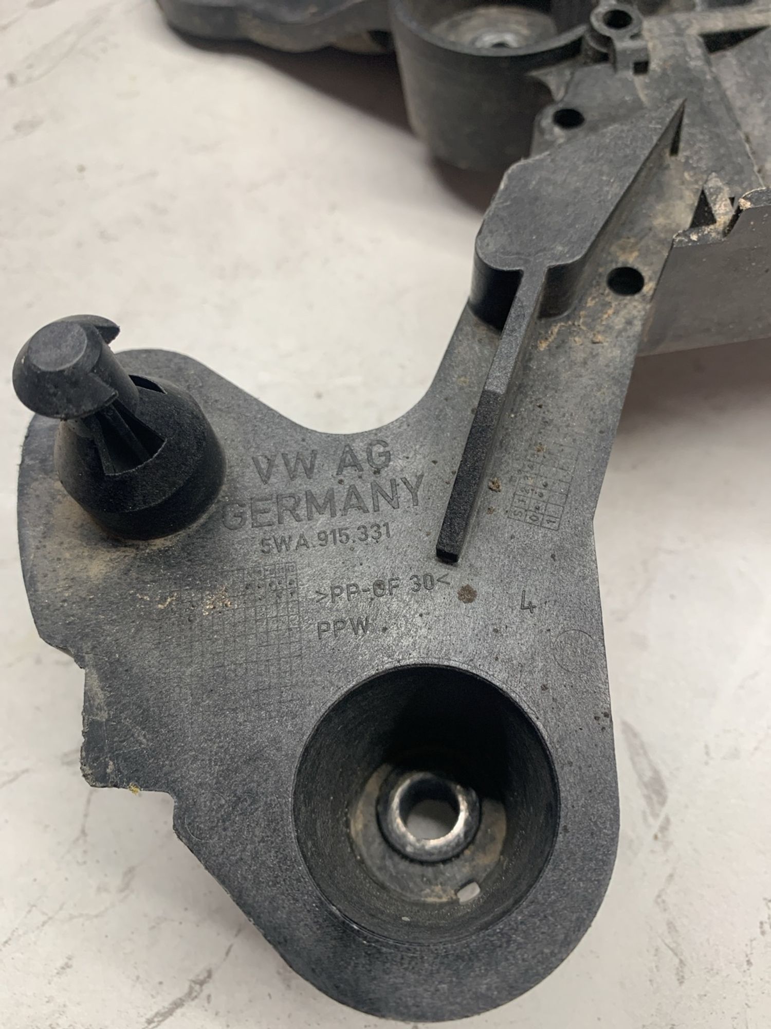 https://ycs.partsauto.market/partsauto-images/thmbs/userImages/6ab8ea4394fc0aced0b69382a3e61955/part/2838548e-b23e-4403-bc35-89a551537848_1773924281175.jpg
