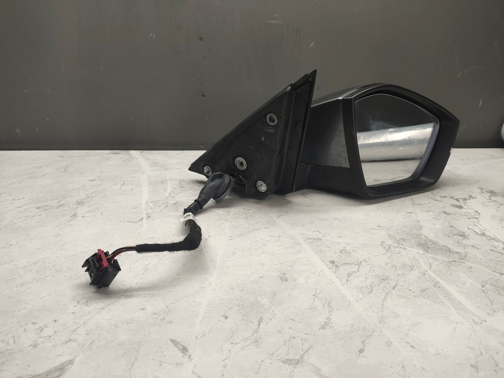 https://ycs.partsauto.market/partsauto-images/thmbs/userImages/6ab8ea4394fc0aced0b69382a3e61955/part/2b565d83-25ca-420f-9af1-c7e9beea73ce_1776247490079.jpg