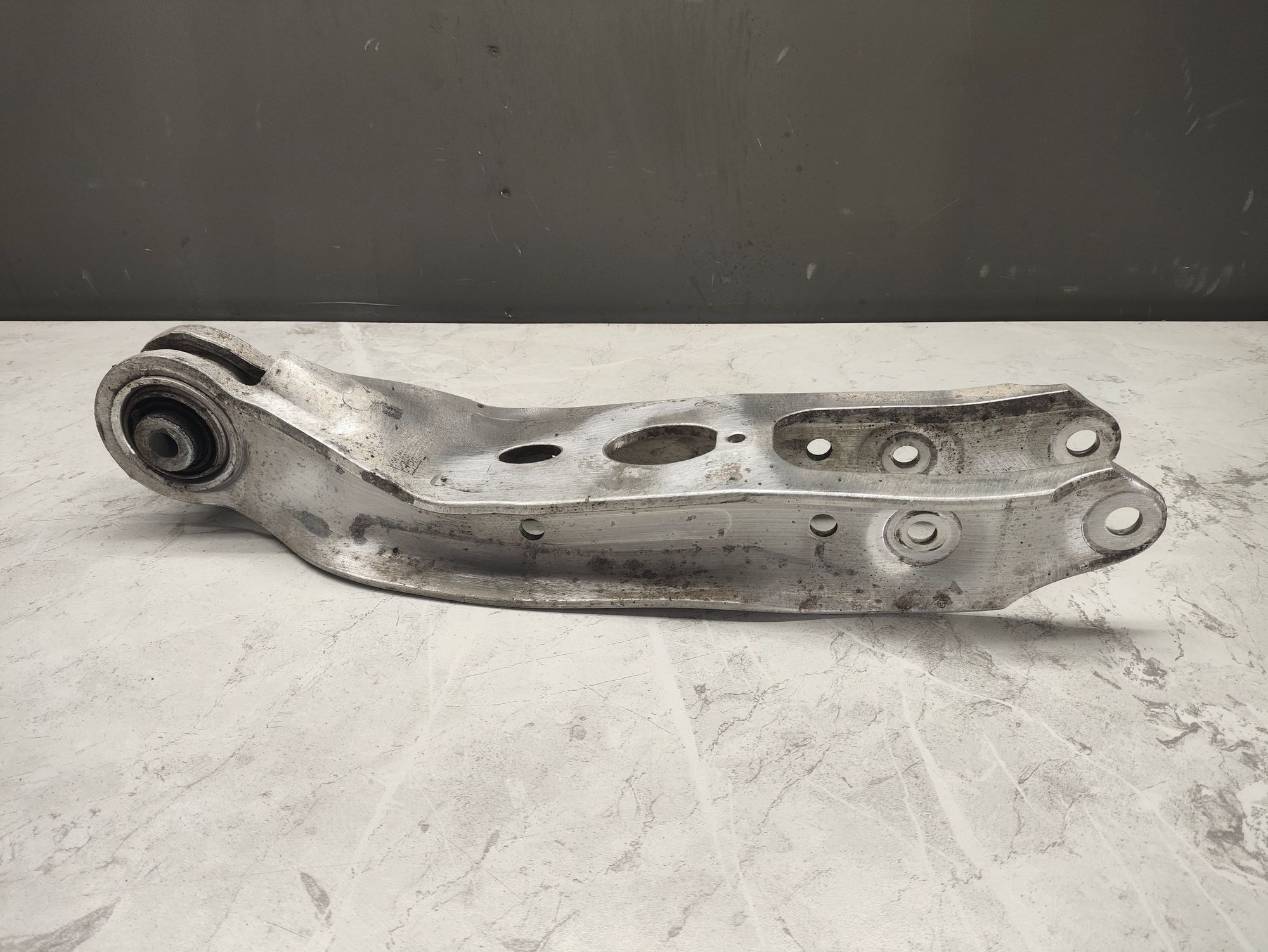 https://ycs.partsauto.market/partsauto-images/thmbs/userImages/6ab8ea4394fc0aced0b69382a3e61955/part/2be20e39-0915-4533-81c4-8a0c59c7ccae_1776337418464.jpg