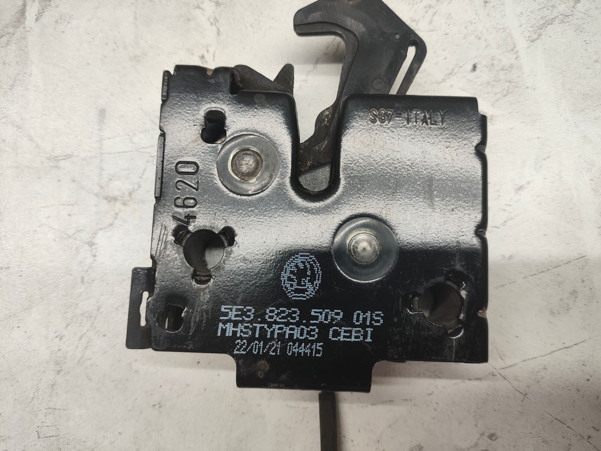 https://ycs.partsauto.market/partsauto-images/thmbs/userImages/6ab8ea4394fc0aced0b69382a3e61955/part/2d339de9-0d04-443a-9021-7f67dc62879e_1775202232870.jpg
