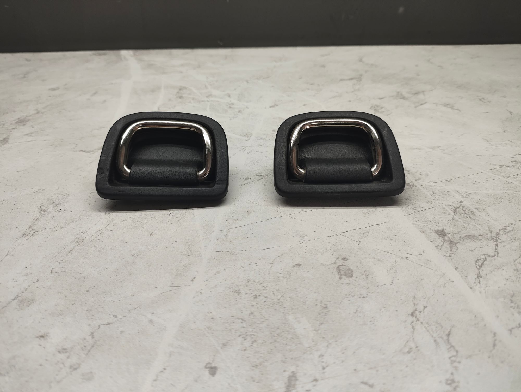 https://ycs.partsauto.market/partsauto-images/thmbs/userImages/6ab8ea4394fc0aced0b69382a3e61955/part/2fcb670d-cf3f-4d36-9b52-5725edac6920_1776173631859.jpg