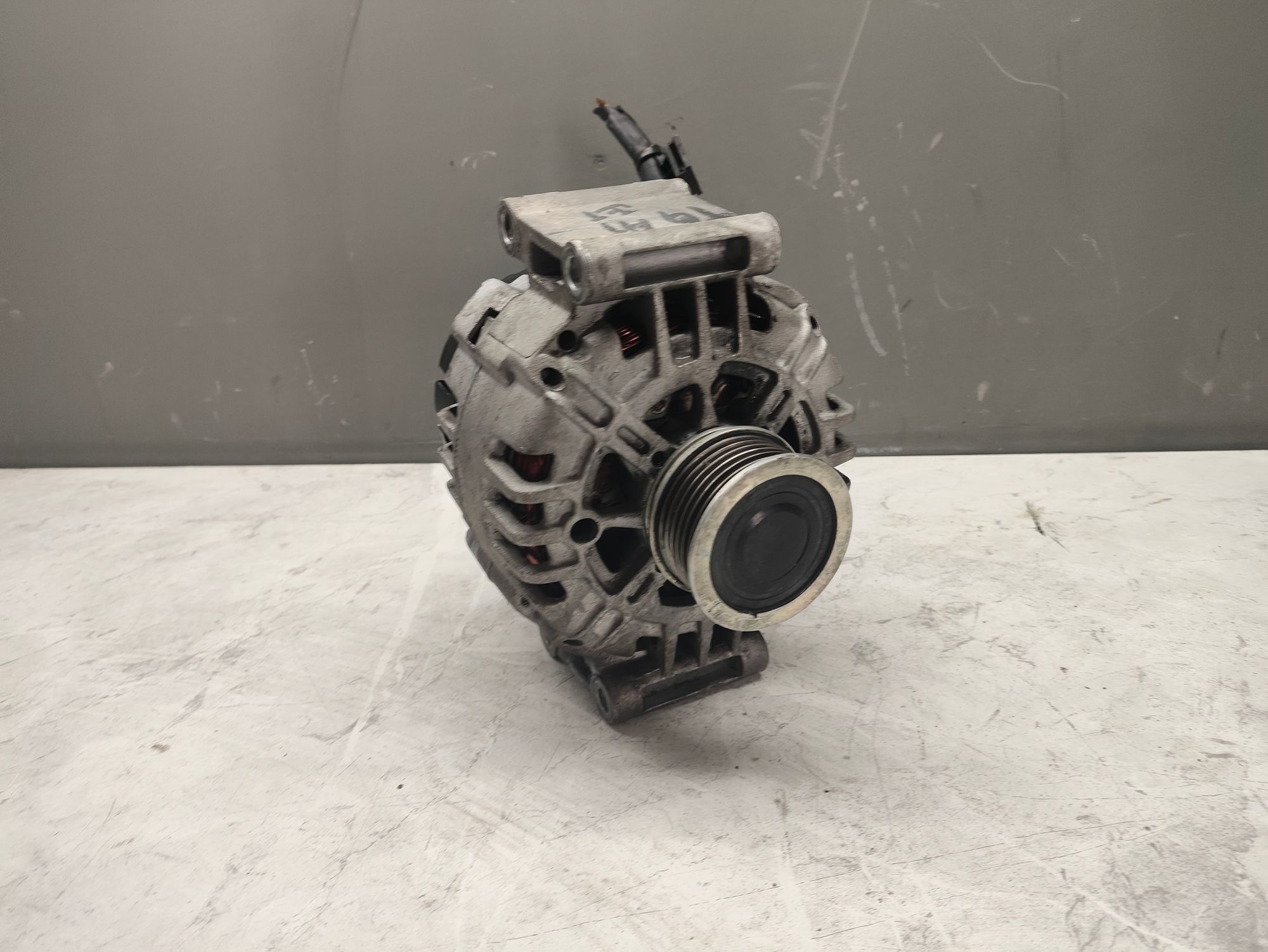 https://ycs.partsauto.market/partsauto-images/thmbs/userImages/6ab8ea4394fc0aced0b69382a3e61955/part/328e709e-4290-4fca-8456-a7369367515b_1778929426598.jpg