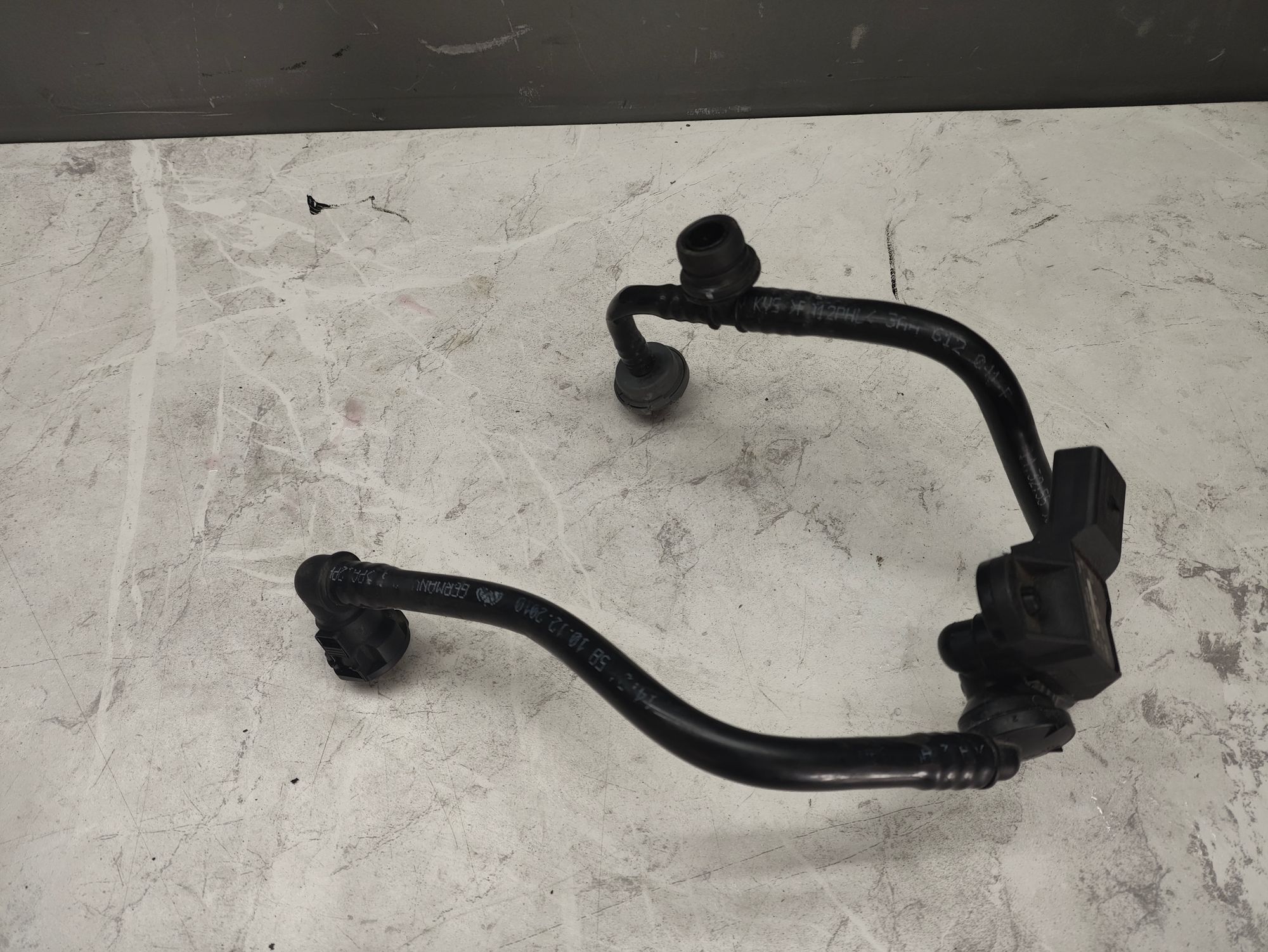 https://ycs.partsauto.market/partsauto-images/thmbs/userImages/6ab8ea4394fc0aced0b69382a3e61955/part/34043156-451e-47a5-9a5d-60af6f676b2a_1778919748791.jpg