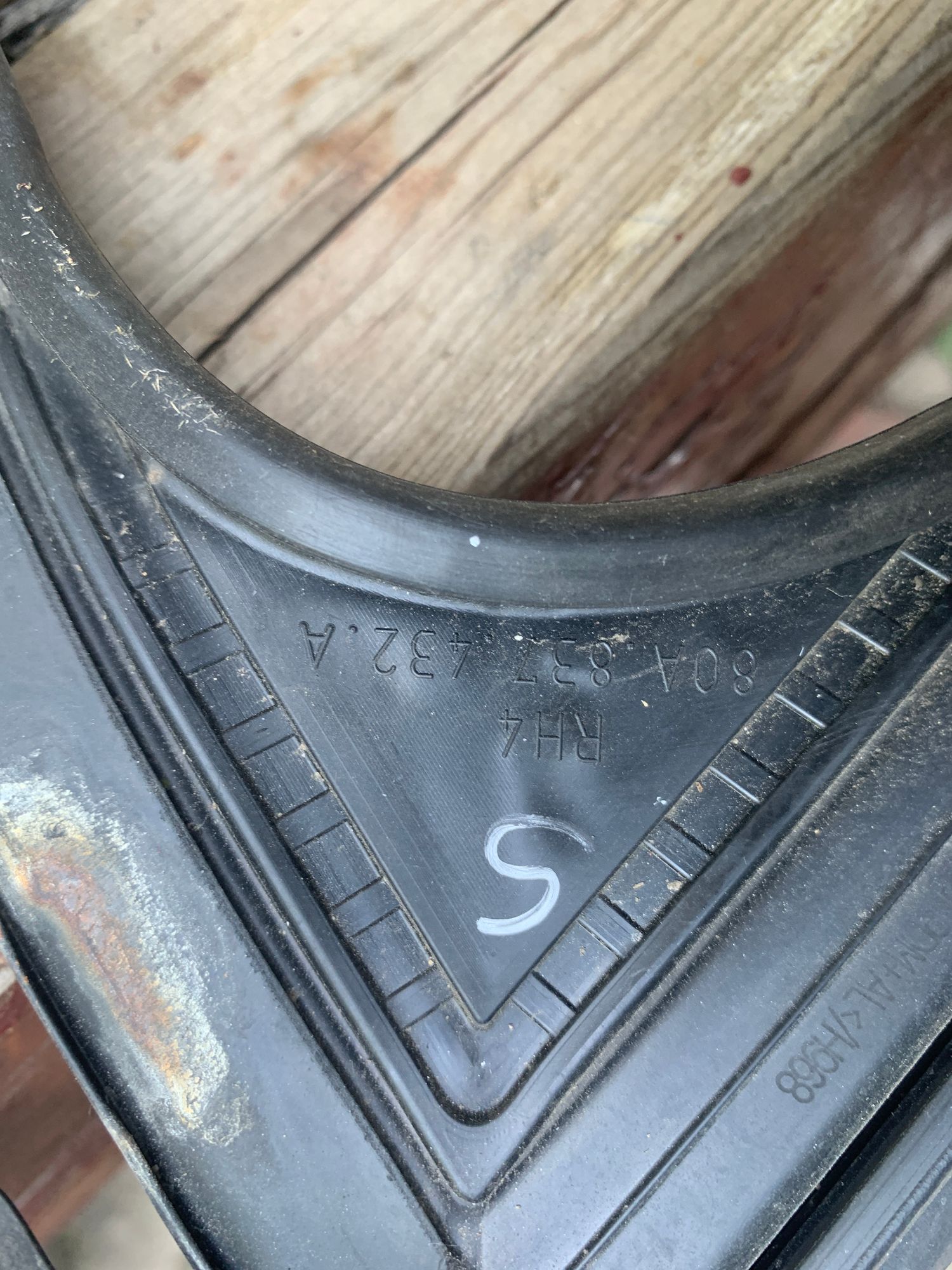 https://ycs.partsauto.market/partsauto-images/thmbs/userImages/6ab8ea4394fc0aced0b69382a3e61955/part/34072c90-bcaf-4940-8285-dd4390fb7cf2_1786101981961.jpg