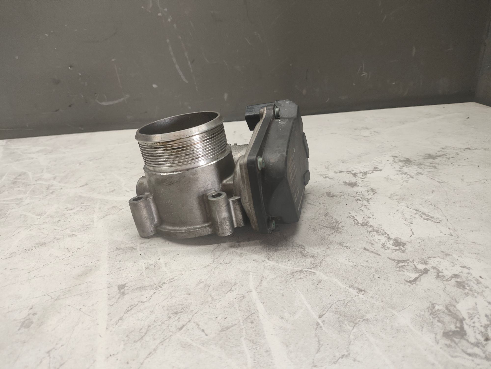 https://ycs.partsauto.market/partsauto-images/thmbs/userImages/6ab8ea4394fc0aced0b69382a3e61955/part/34caa8dc-f7a6-4d2e-8587-855d7f3997e7_1785408264016.jpg