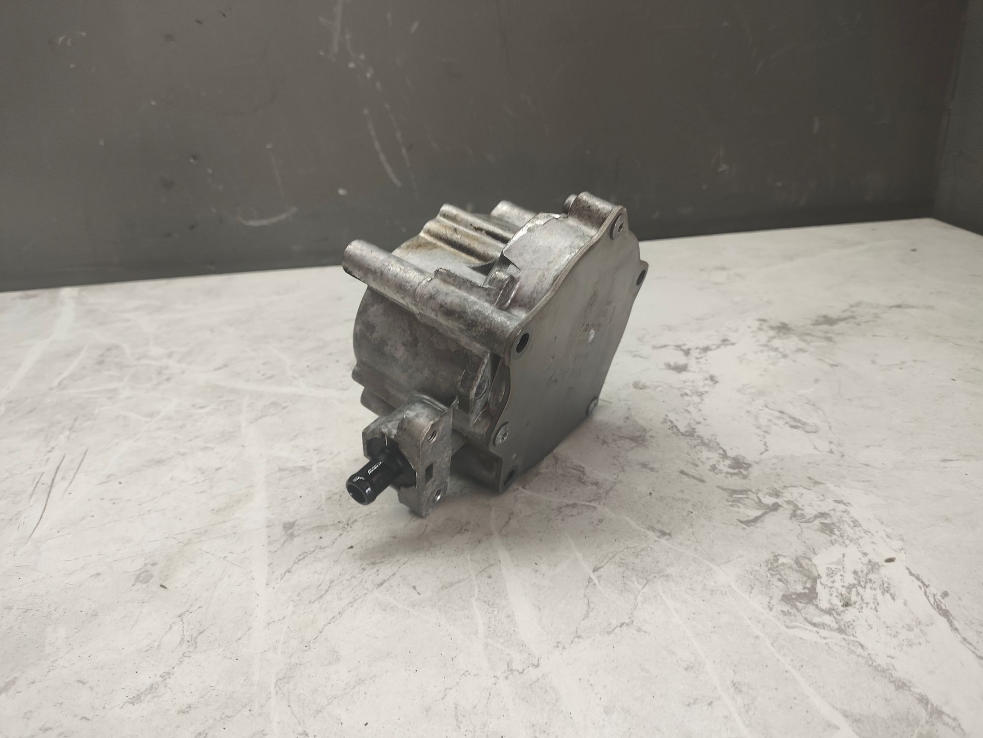 https://ycs.partsauto.market/partsauto-images/thmbs/userImages/6ab8ea4394fc0aced0b69382a3e61955/part/3835043e-c974-4797-97b6-fefe53166cfa_1785573932851.jpg