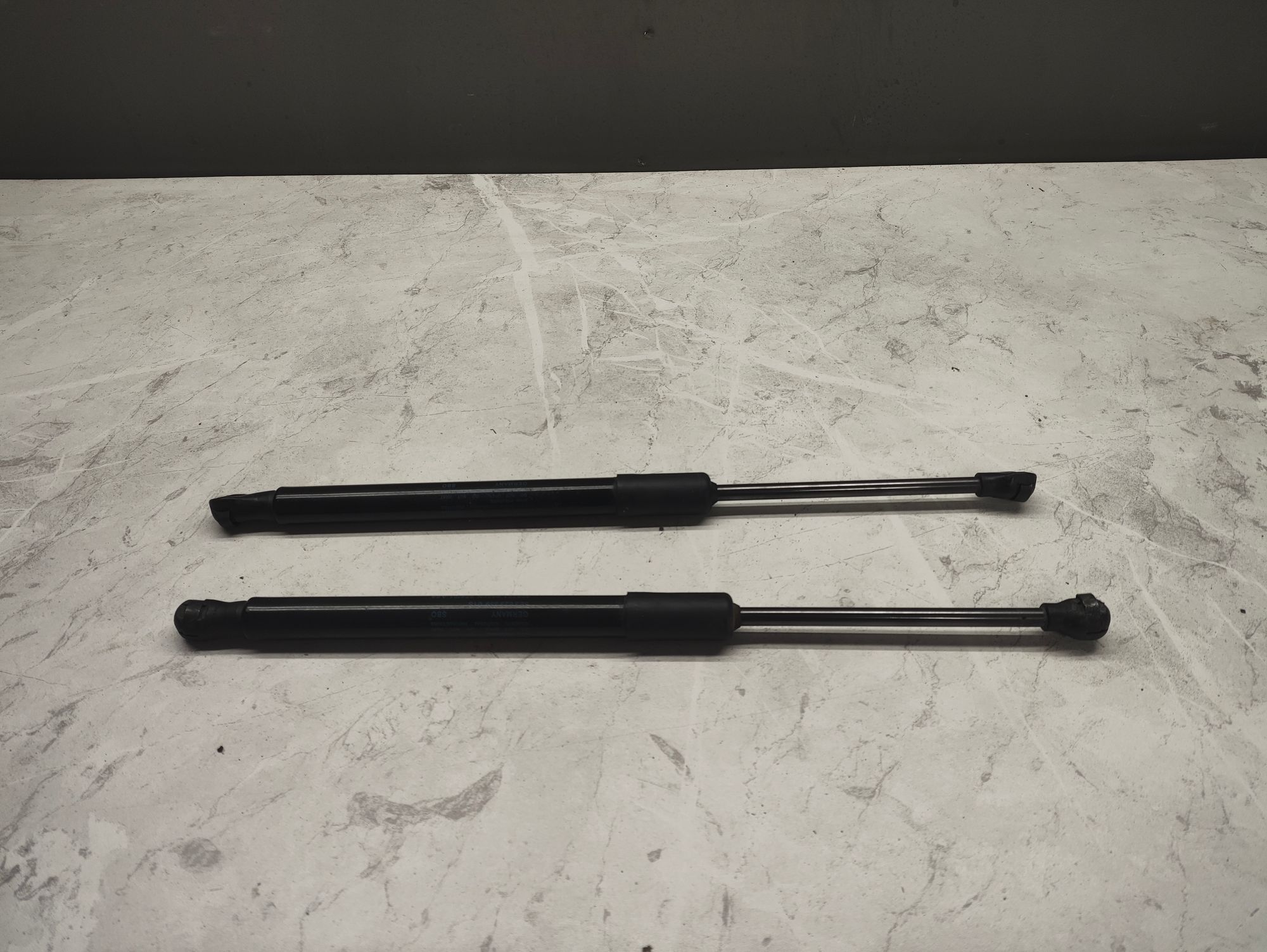 https://ycs.partsauto.market/partsauto-images/thmbs/userImages/6ab8ea4394fc0aced0b69382a3e61955/part/38781c58-404f-40ea-8378-916772418835_1775738841667.jpg