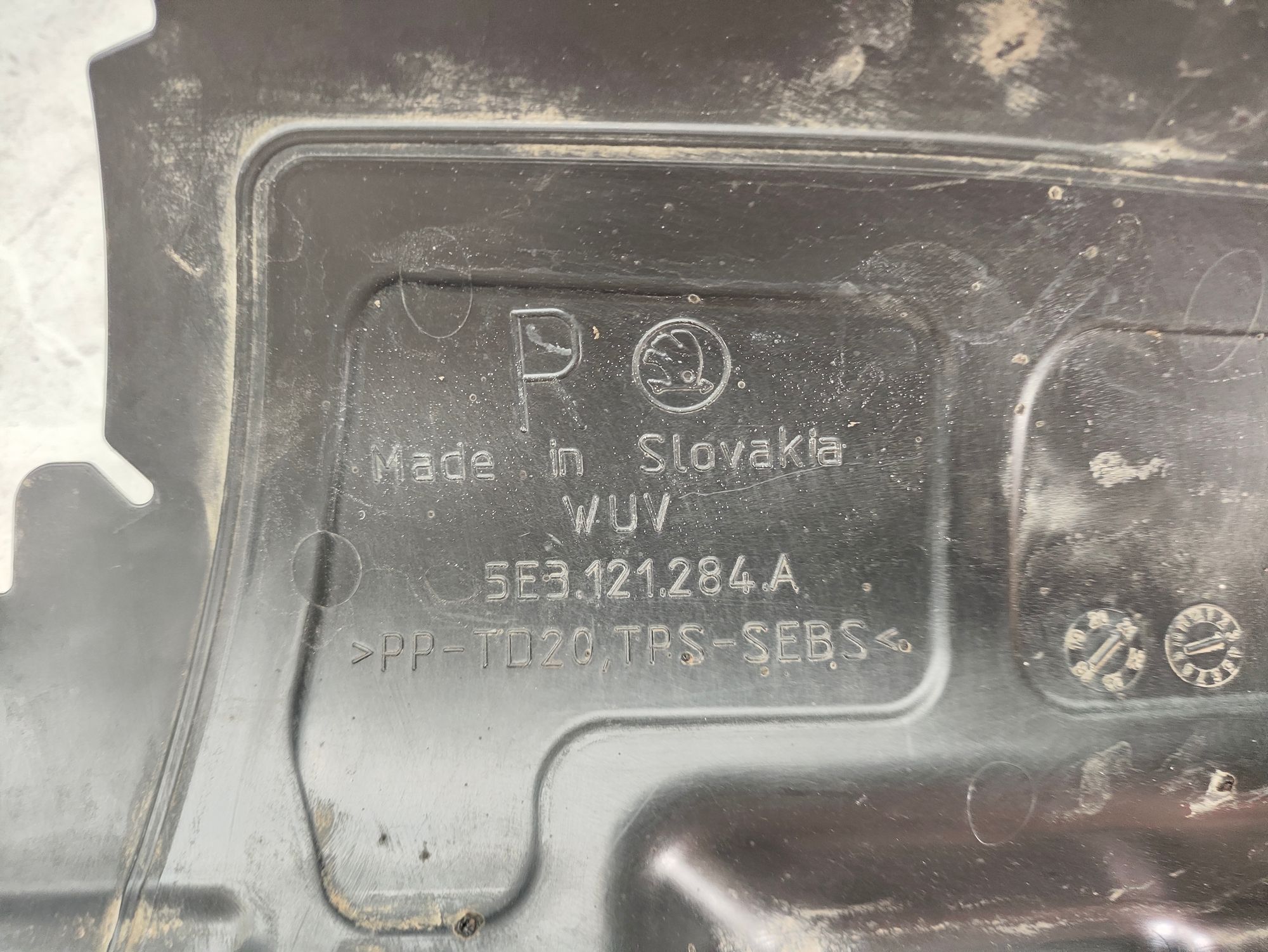 https://ycs.partsauto.market/partsauto-images/thmbs/userImages/6ab8ea4394fc0aced0b69382a3e61955/part/39975573-aa72-40fb-9fdc-ca6e11f68c3b_1784194481546.jpg