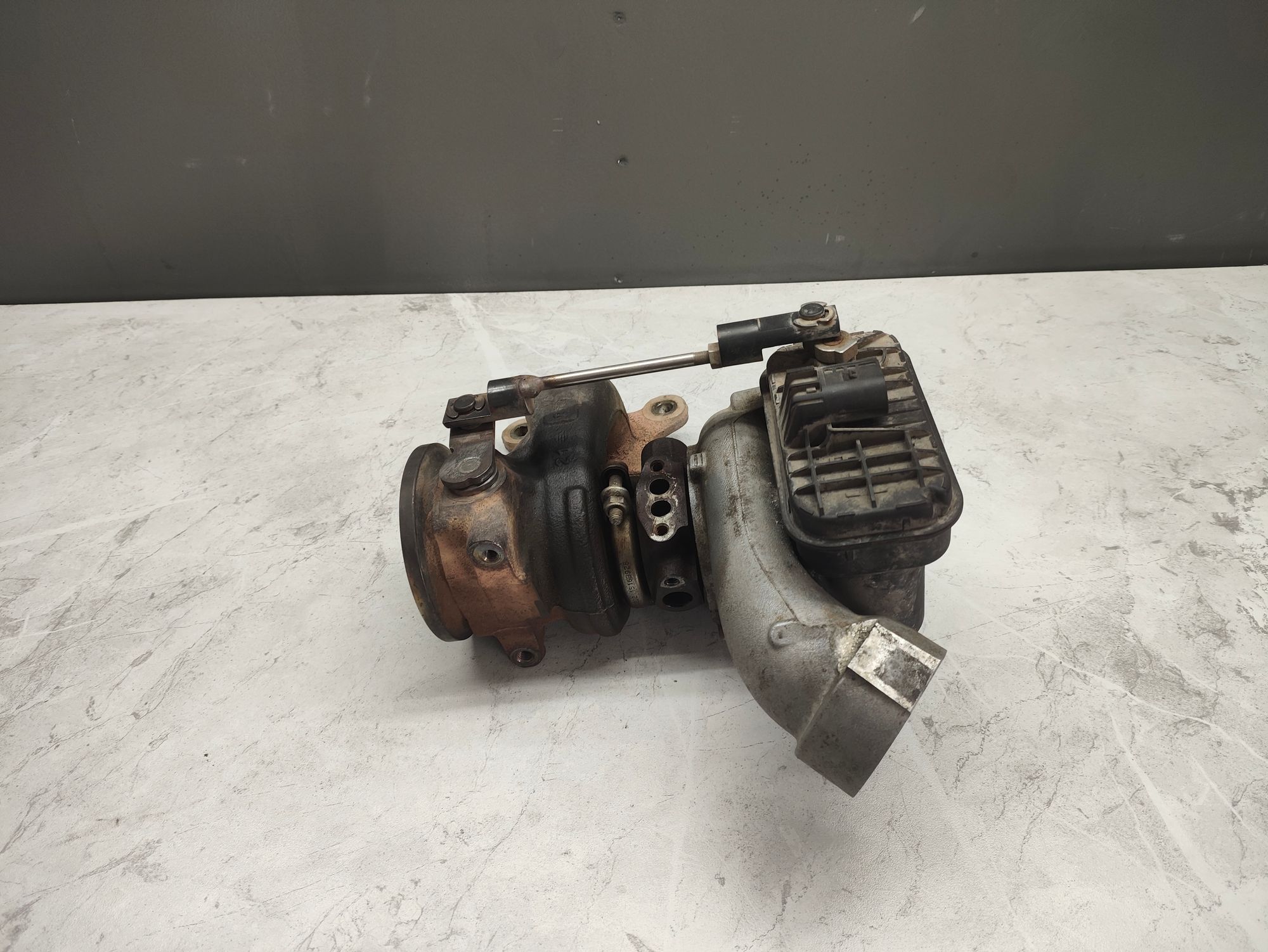 https://ycs.partsauto.market/partsauto-images/thmbs/userImages/6ab8ea4394fc0aced0b69382a3e61955/part/3b122f22-f22e-422e-9cb0-949fb9dab7da_1775291896183.jpg