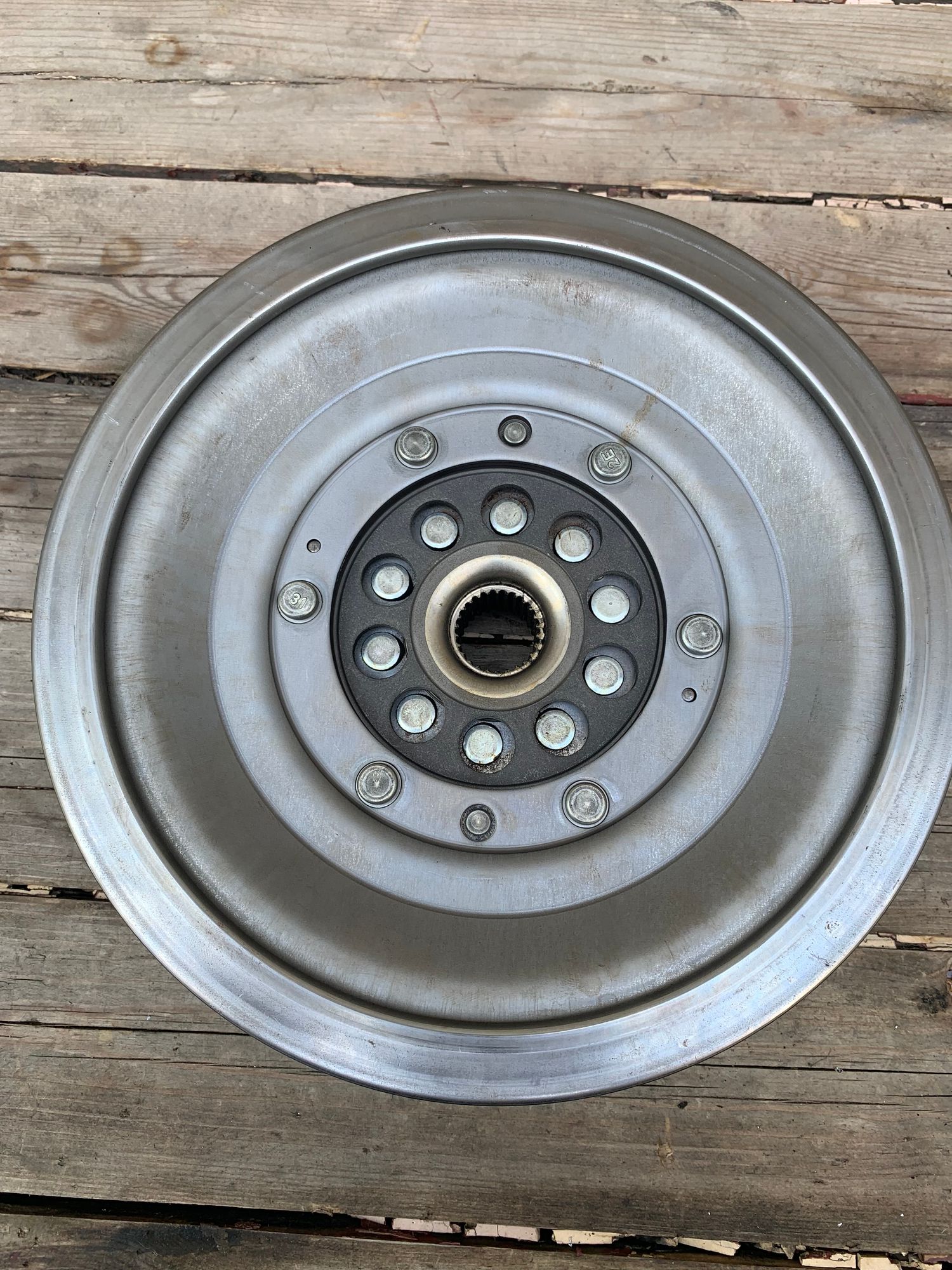 https://ycs.partsauto.market/partsauto-images/thmbs/userImages/6ab8ea4394fc0aced0b69382a3e61955/part/3bfd88e8-6ff7-4543-9b4f-b1b6c86674a6_1785927489761.jpg
