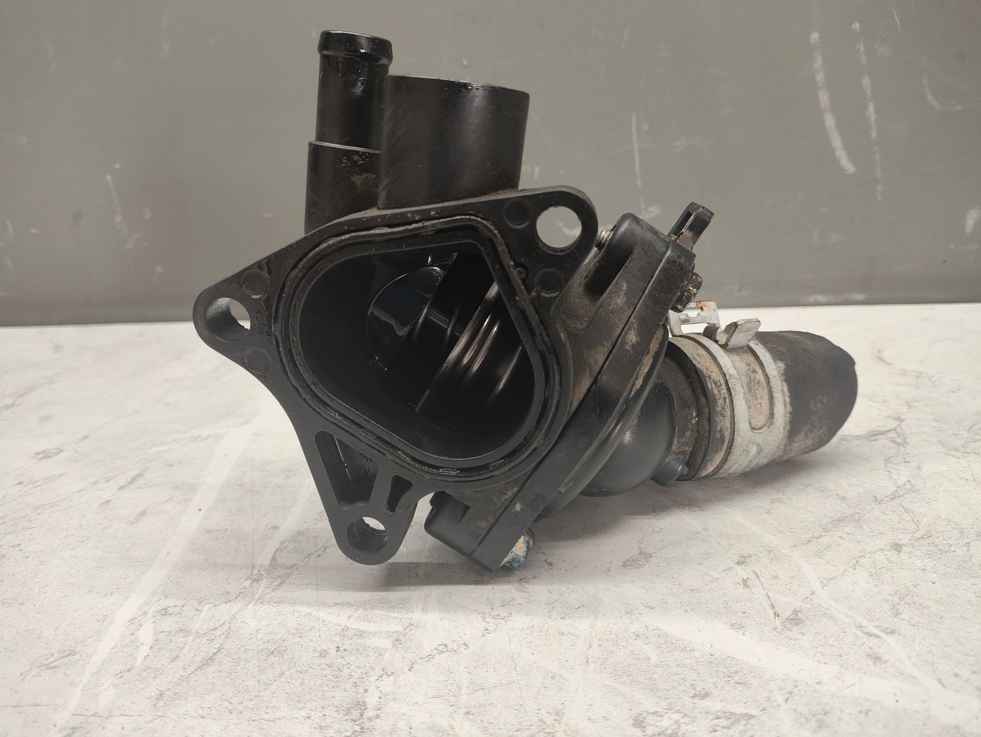 https://ycs.partsauto.market/partsauto-images/thmbs/userImages/6ab8ea4394fc0aced0b69382a3e61955/part/3d5f8d04-0722-4242-9af0-5f983d03a8d5_1778506276980.jpg