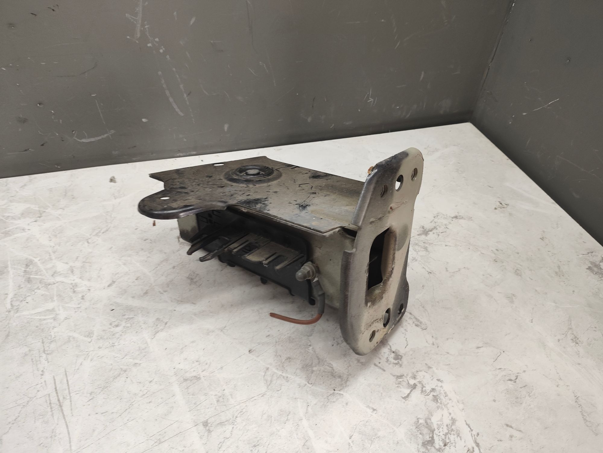 https://ycs.partsauto.market/partsauto-images/thmbs/userImages/6ab8ea4394fc0aced0b69382a3e61955/part/3da01e39-eb81-4647-bb2d-a233620287c0_1784194992600.jpg