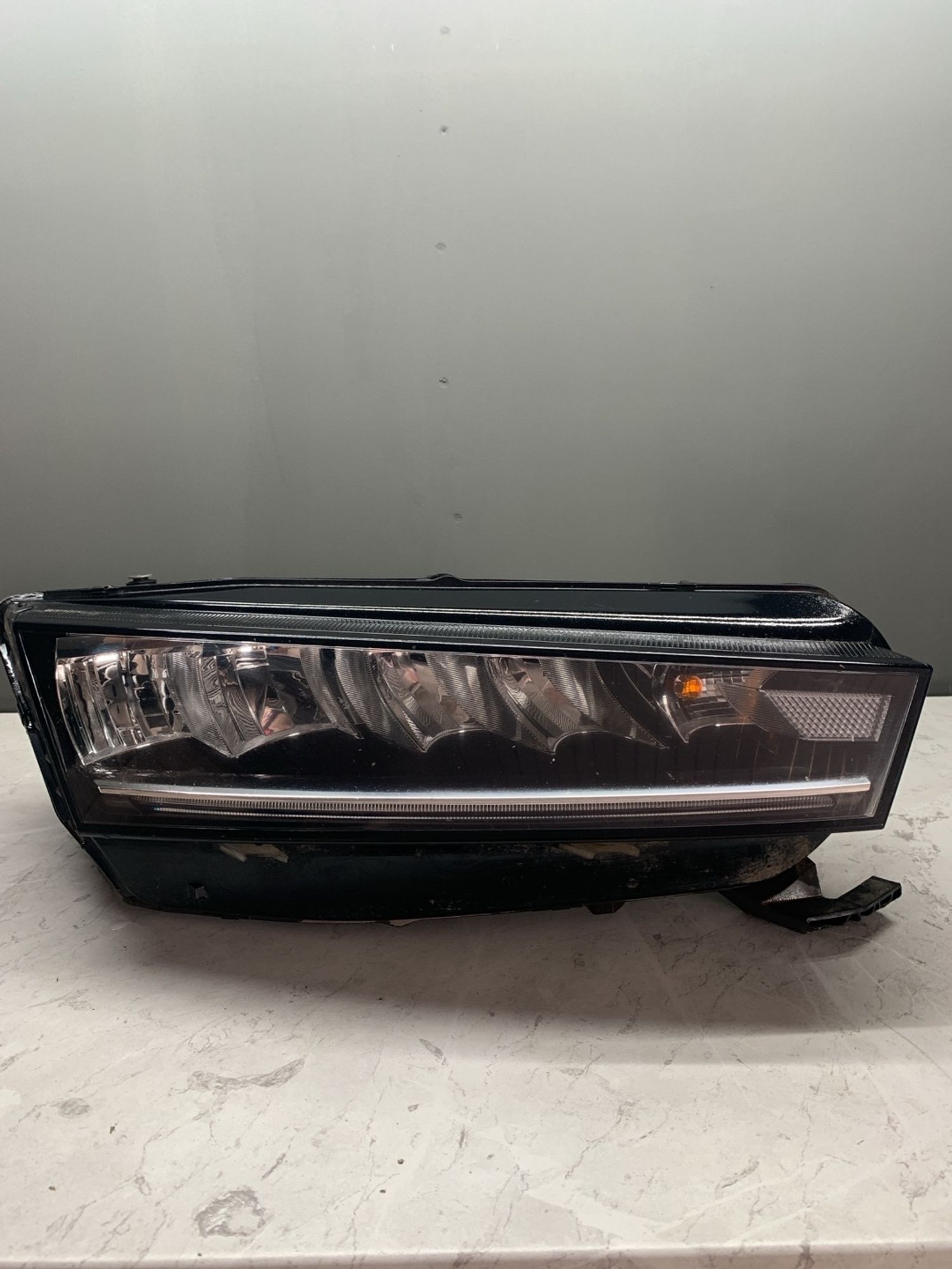 https://ycs.partsauto.market/partsauto-images/thmbs/userImages/6ab8ea4394fc0aced0b69382a3e61955/part/3df5ca12-932d-4aff-9e97-1009b9ccd17b_1773659556726.jpg