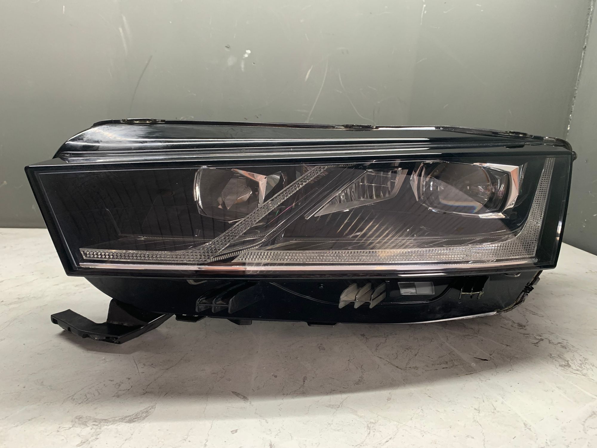 https://ycs.partsauto.market/partsauto-images/thmbs/userImages/6ab8ea4394fc0aced0b69382a3e61955/part/3ecd66e0-1a5e-4073-bc75-5942ffe05e21_1782643482168.jpg