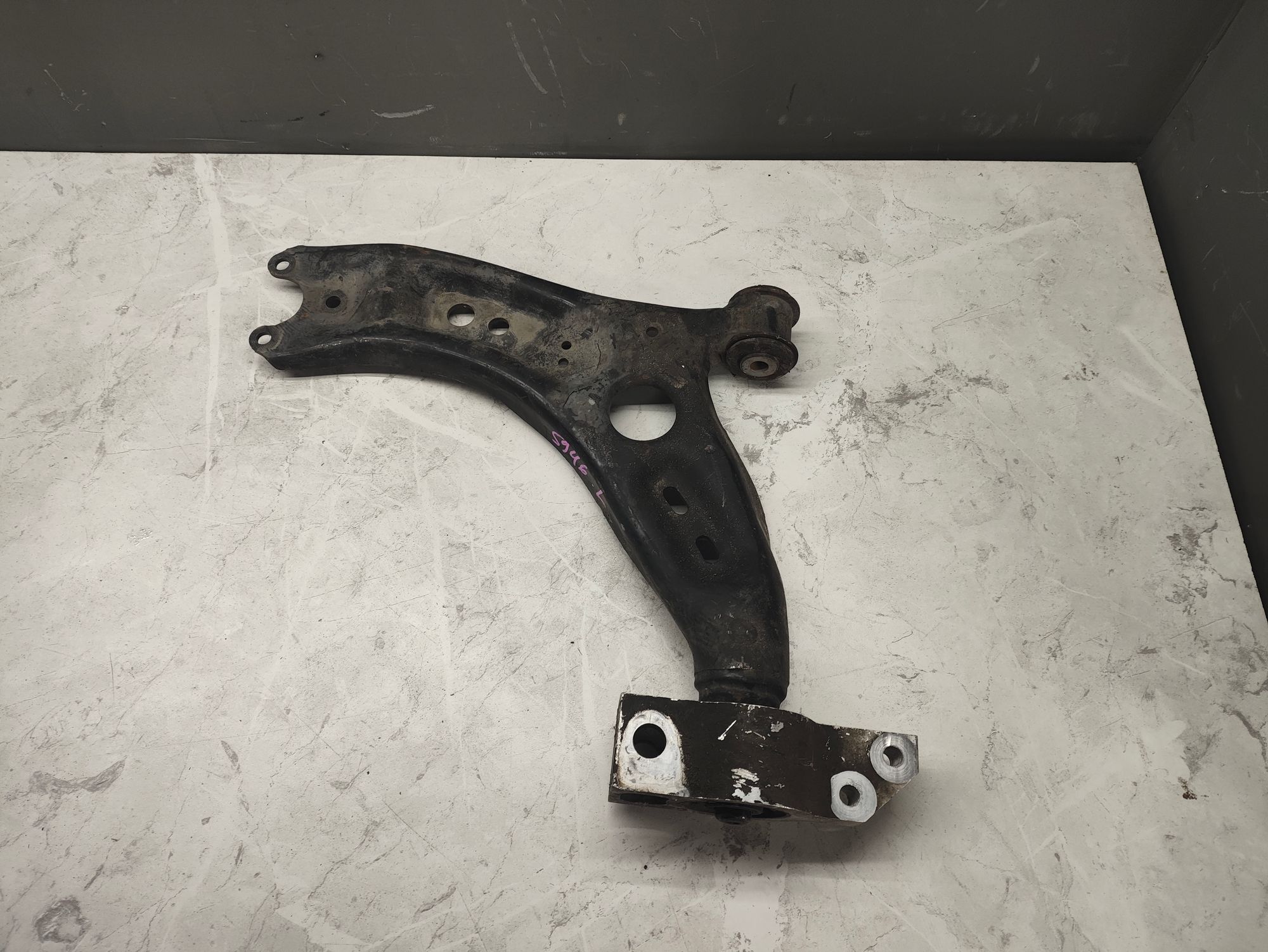 https://ycs.partsauto.market/partsauto-images/thmbs/userImages/6ab8ea4394fc0aced0b69382a3e61955/part/3fd69543-29ab-4f04-a353-1e5136919d71_1777983573842.jpg
