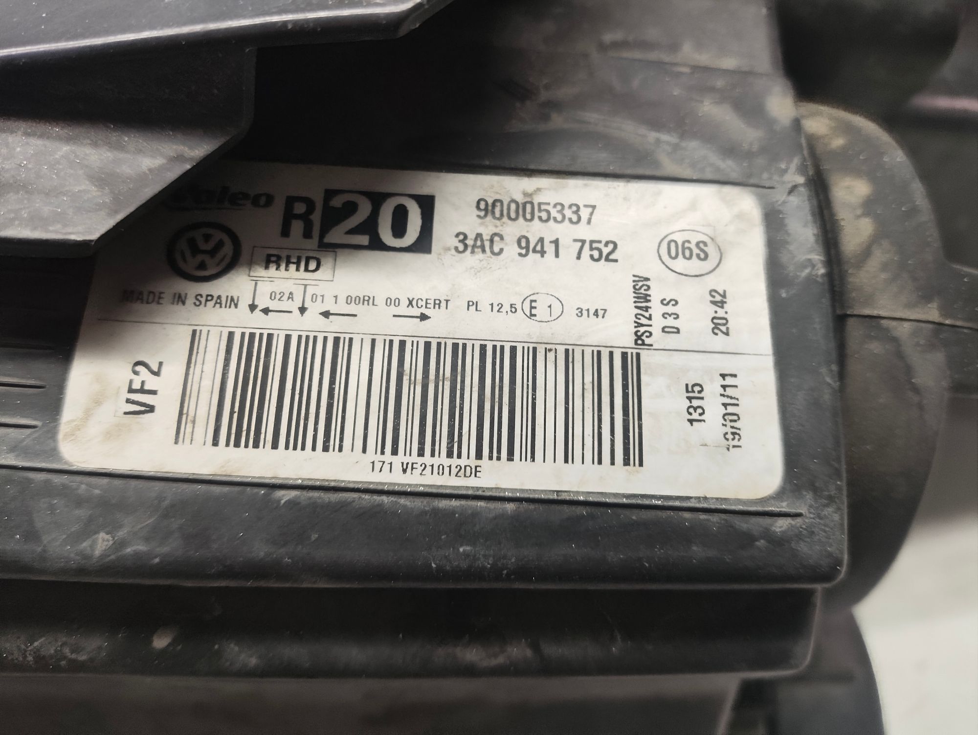 https://ycs.partsauto.market/partsauto-images/thmbs/userImages/6ab8ea4394fc0aced0b69382a3e61955/part/40a581a2-333a-4551-8ad6-9a4fbc92be23_1777979560556.jpg