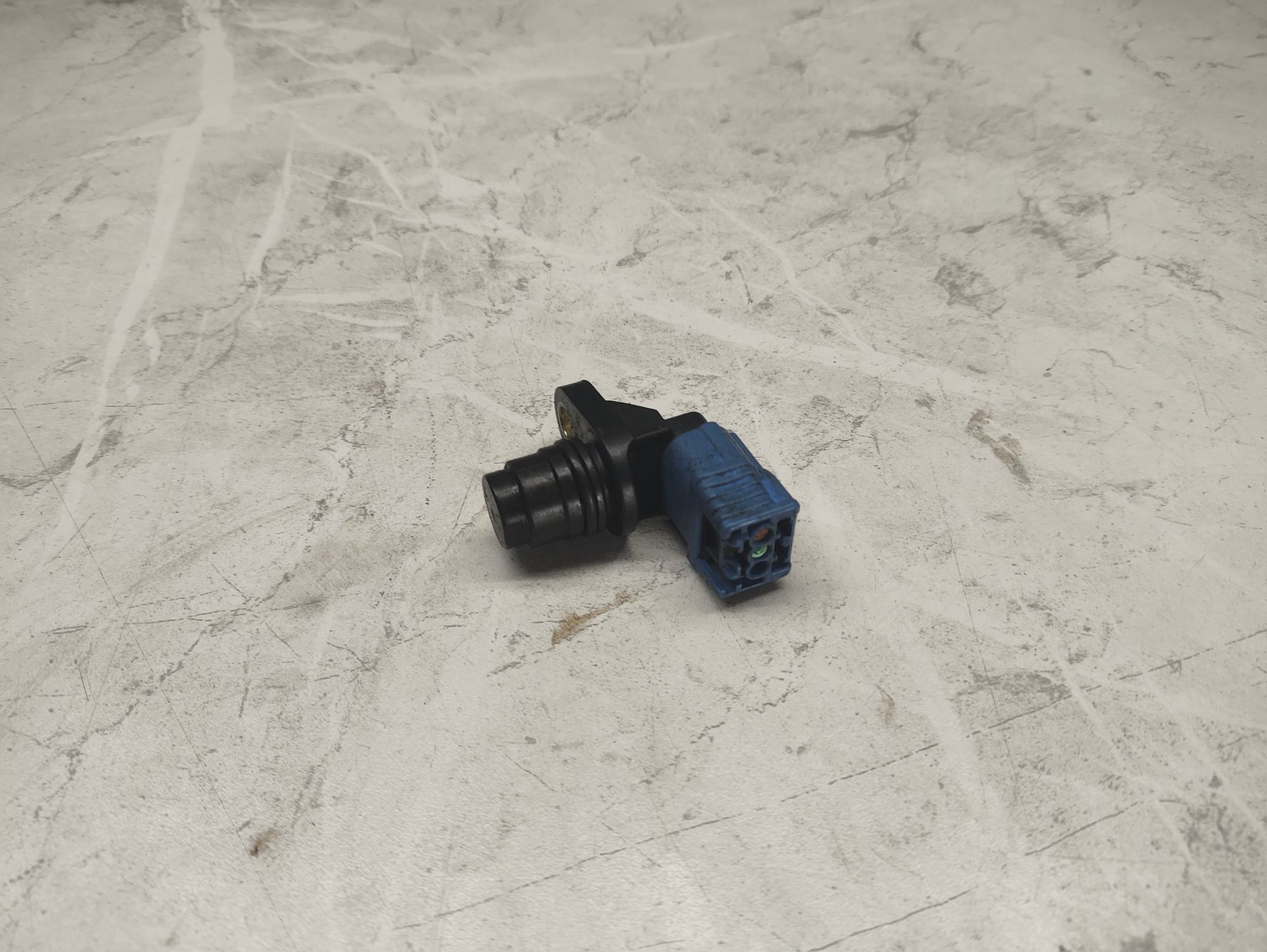 https://ycs.partsauto.market/partsauto-images/thmbs/userImages/6ab8ea4394fc0aced0b69382a3e61955/part/437a9428-ff2a-4a49-a216-3067ab041248_1778506146258.jpg