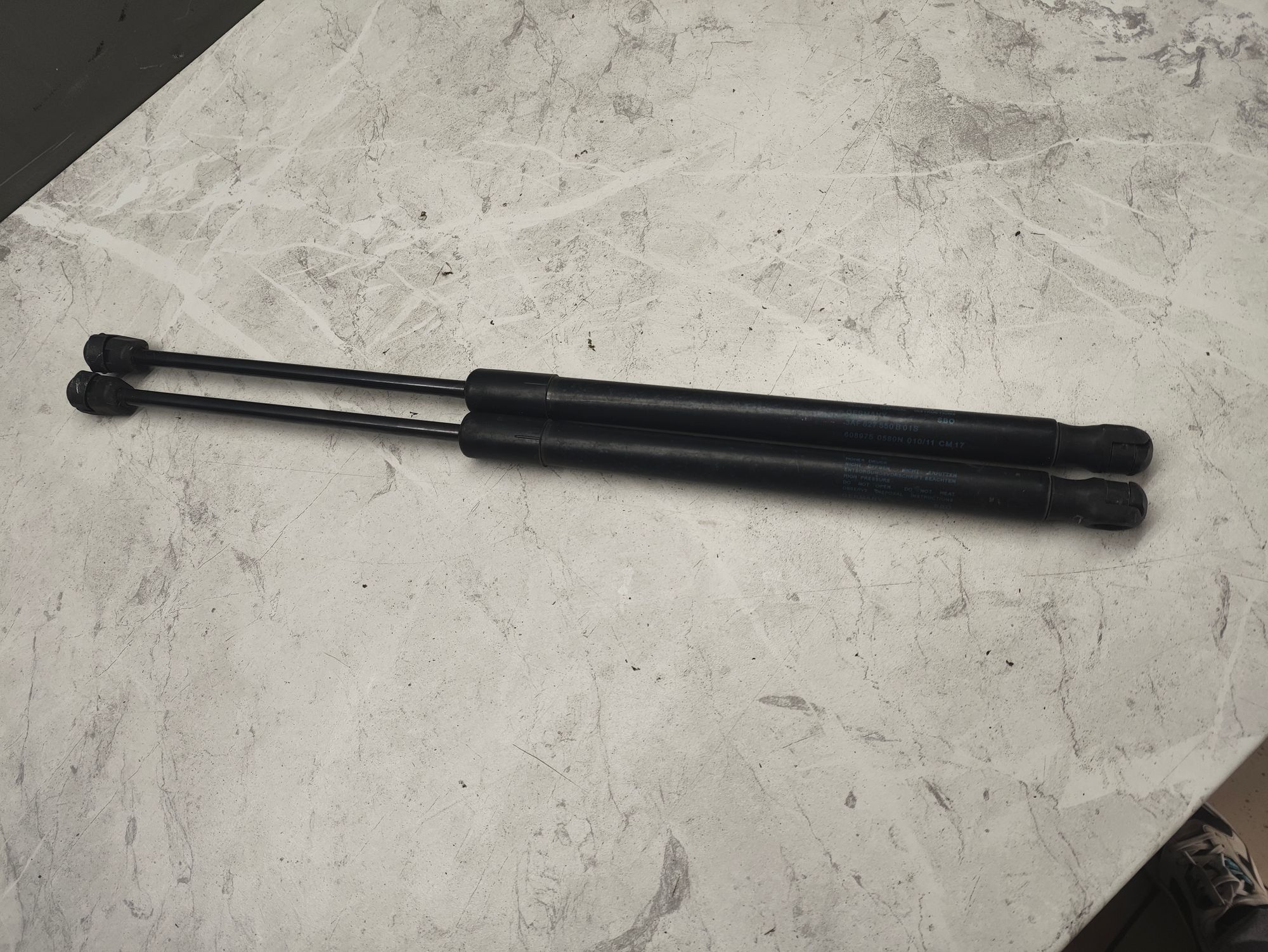 https://ycs.partsauto.market/partsauto-images/thmbs/userImages/6ab8ea4394fc0aced0b69382a3e61955/part/43f4628a-31d9-43dc-8b04-4d54efeb6424_1777984783866.jpg