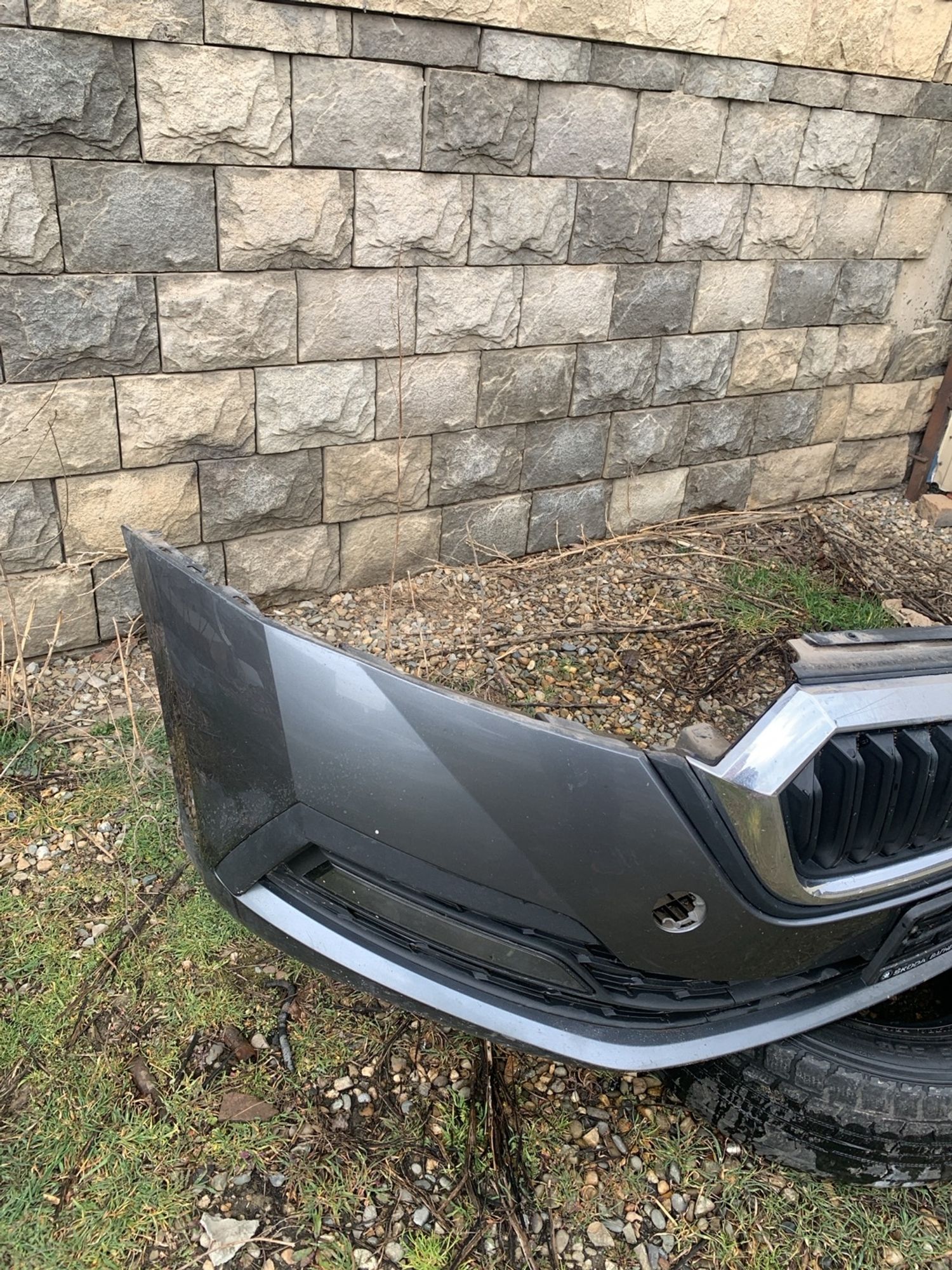 https://ycs.partsauto.market/partsauto-images/thmbs/userImages/6ab8ea4394fc0aced0b69382a3e61955/part/444b44e5-32ed-4c7d-b6e7-fa8a8c61b0d8_1773659350559.jpg