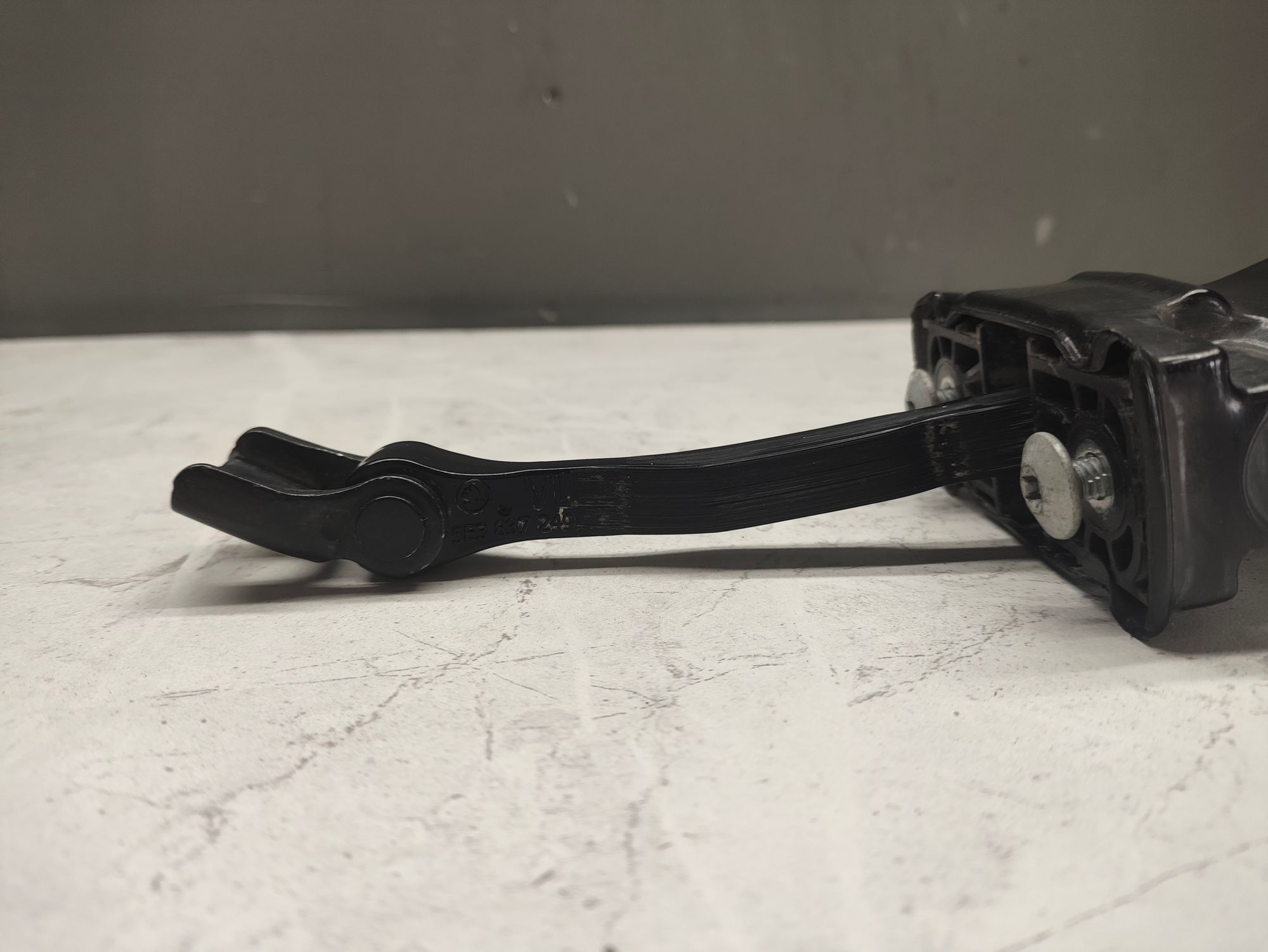 https://ycs.partsauto.market/partsauto-images/thmbs/userImages/6ab8ea4394fc0aced0b69382a3e61955/part/46687aad-67f7-4fd2-bbaf-b2d380512457_1776263406267.jpg