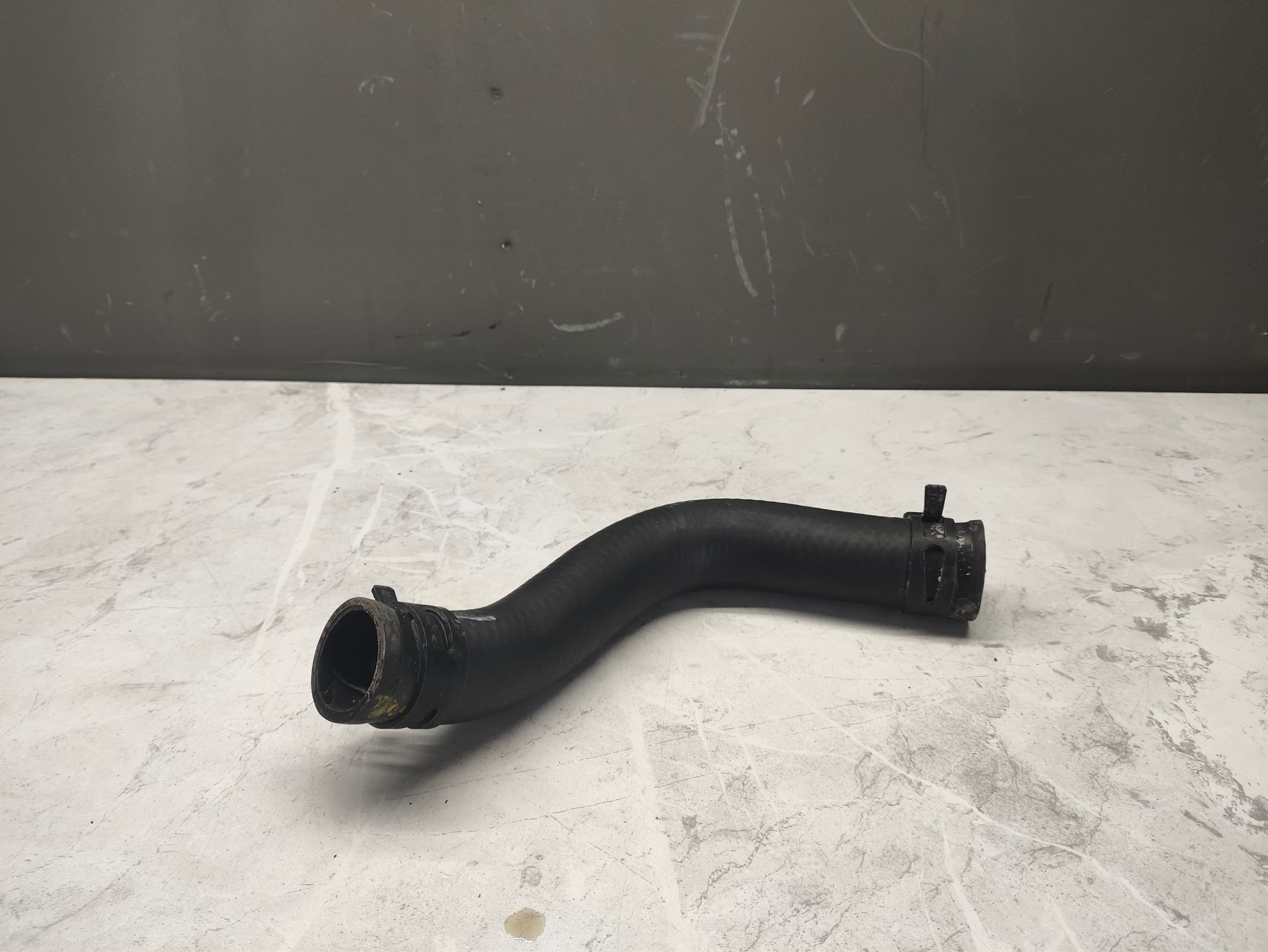 https://ycs.partsauto.market/partsauto-images/thmbs/userImages/6ab8ea4394fc0aced0b69382a3e61955/part/4822644f-b75c-4087-a4bb-a9215b444d54_1778240904554.jpg