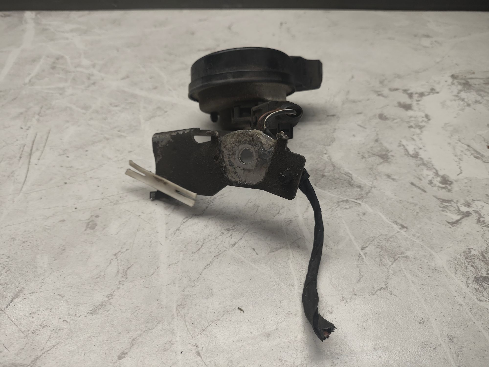 https://ycs.partsauto.market/partsauto-images/thmbs/userImages/6ab8ea4394fc0aced0b69382a3e61955/part/4a9ab23a-6f20-4525-a300-1e5af3936a59_1784630940522.jpg