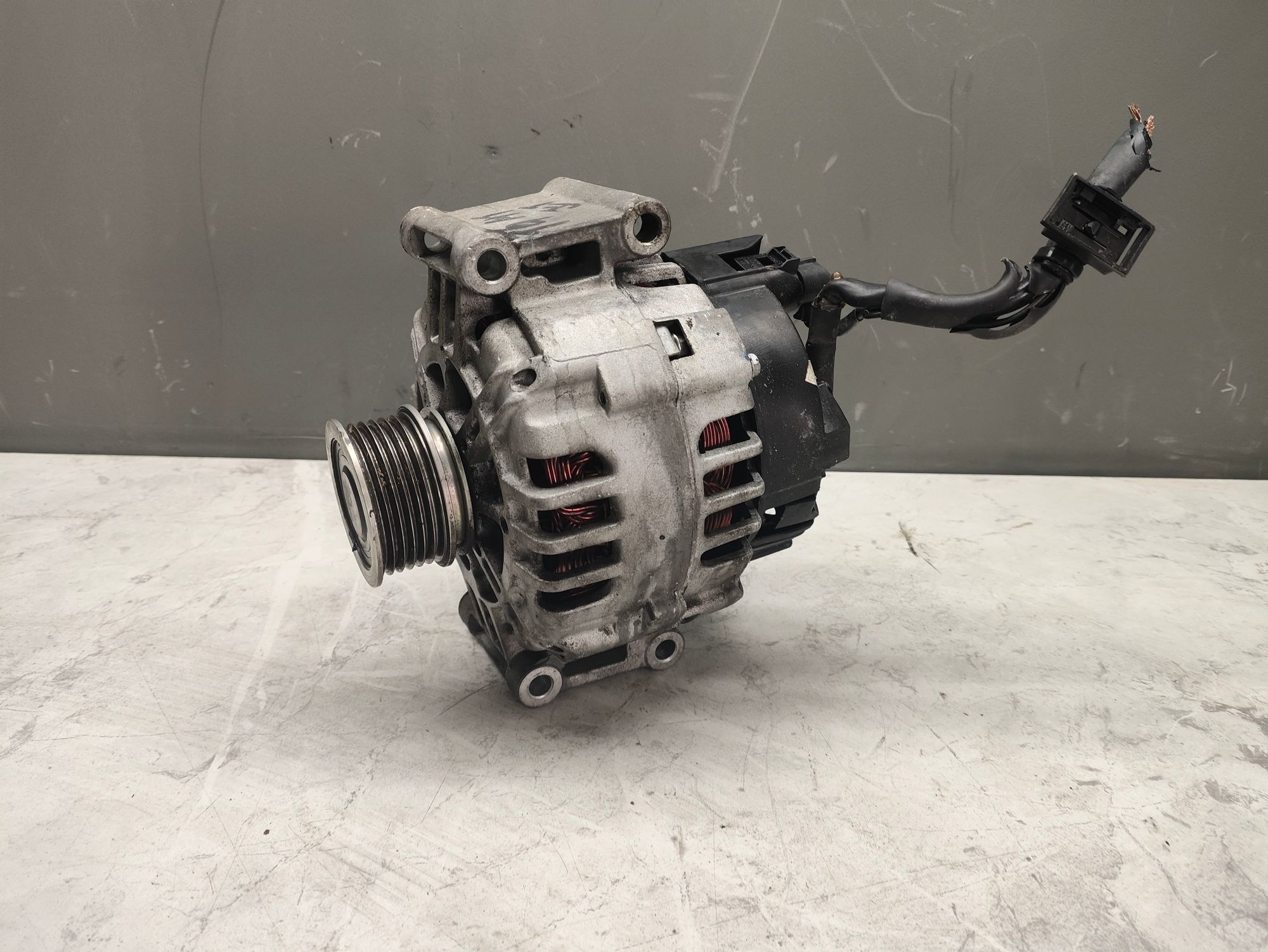 https://ycs.partsauto.market/partsauto-images/thmbs/userImages/6ab8ea4394fc0aced0b69382a3e61955/part/4c5b085d-0ac8-4c46-a936-5d76e265df6e_1778929420022.jpg
