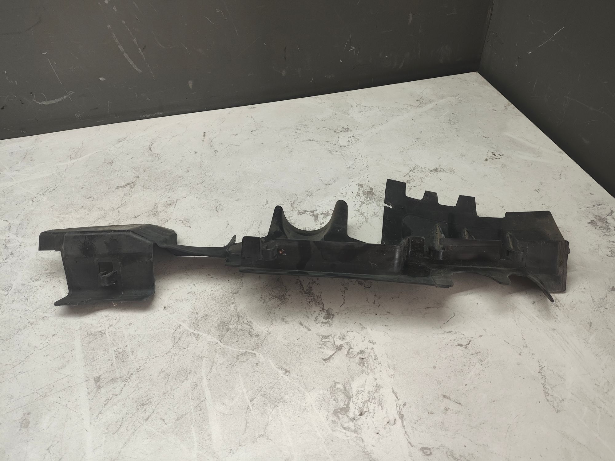 https://ycs.partsauto.market/partsauto-images/thmbs/userImages/6ab8ea4394fc0aced0b69382a3e61955/part/4da63e93-c568-445f-9059-02bb95886fdc_1785227241233.jpg