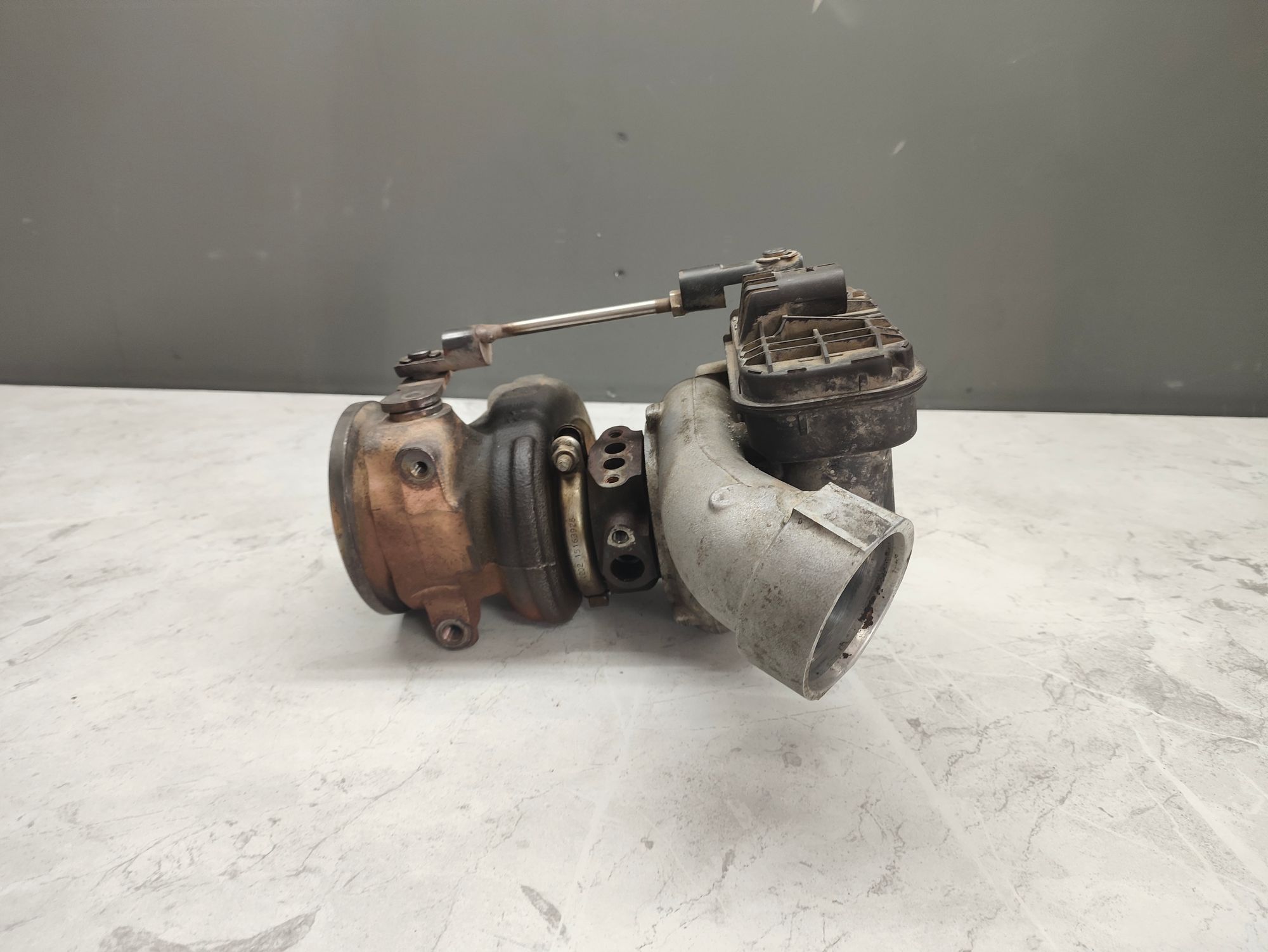 https://ycs.partsauto.market/partsauto-images/thmbs/userImages/6ab8ea4394fc0aced0b69382a3e61955/part/4f9856f7-9978-4d5e-ba92-fd60f1cfb0ca_1775291895661.jpg