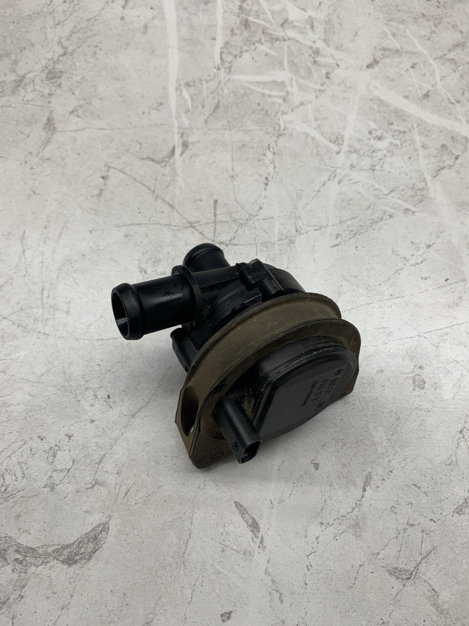 https://ycs.partsauto.market/partsauto-images/thmbs/userImages/6ab8ea4394fc0aced0b69382a3e61955/part/4f9f74b7-3eef-4bd7-bc74-45fabeb0117e_1774602685125.jpg
