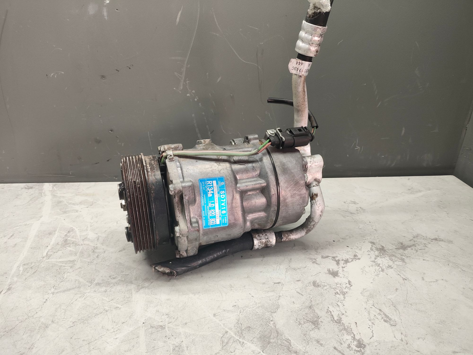 https://ycs.partsauto.market/partsauto-images/thmbs/userImages/6ab8ea4394fc0aced0b69382a3e61955/part/4fdbabef-9435-4baf-84f9-9bdb8f7f0578_1779535451182.jpg