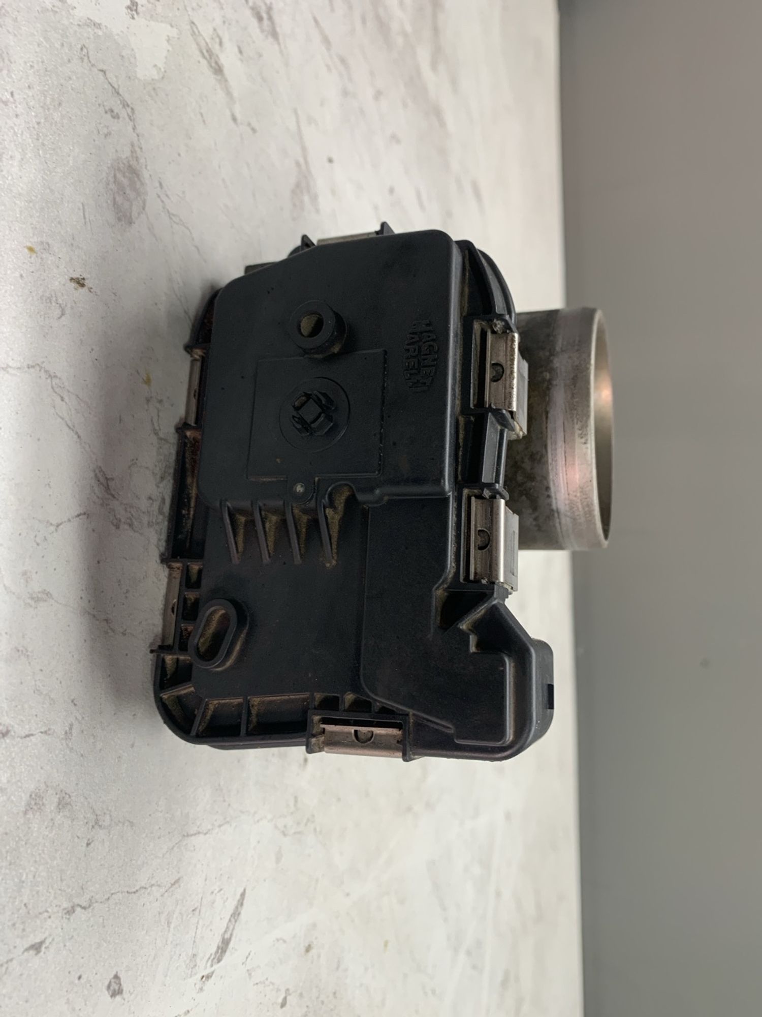 https://ycs.partsauto.market/partsauto-images/thmbs/userImages/6ab8ea4394fc0aced0b69382a3e61955/part/5035501d-8e5f-4d49-97b3-1014c988163b_1773750575977.jpg