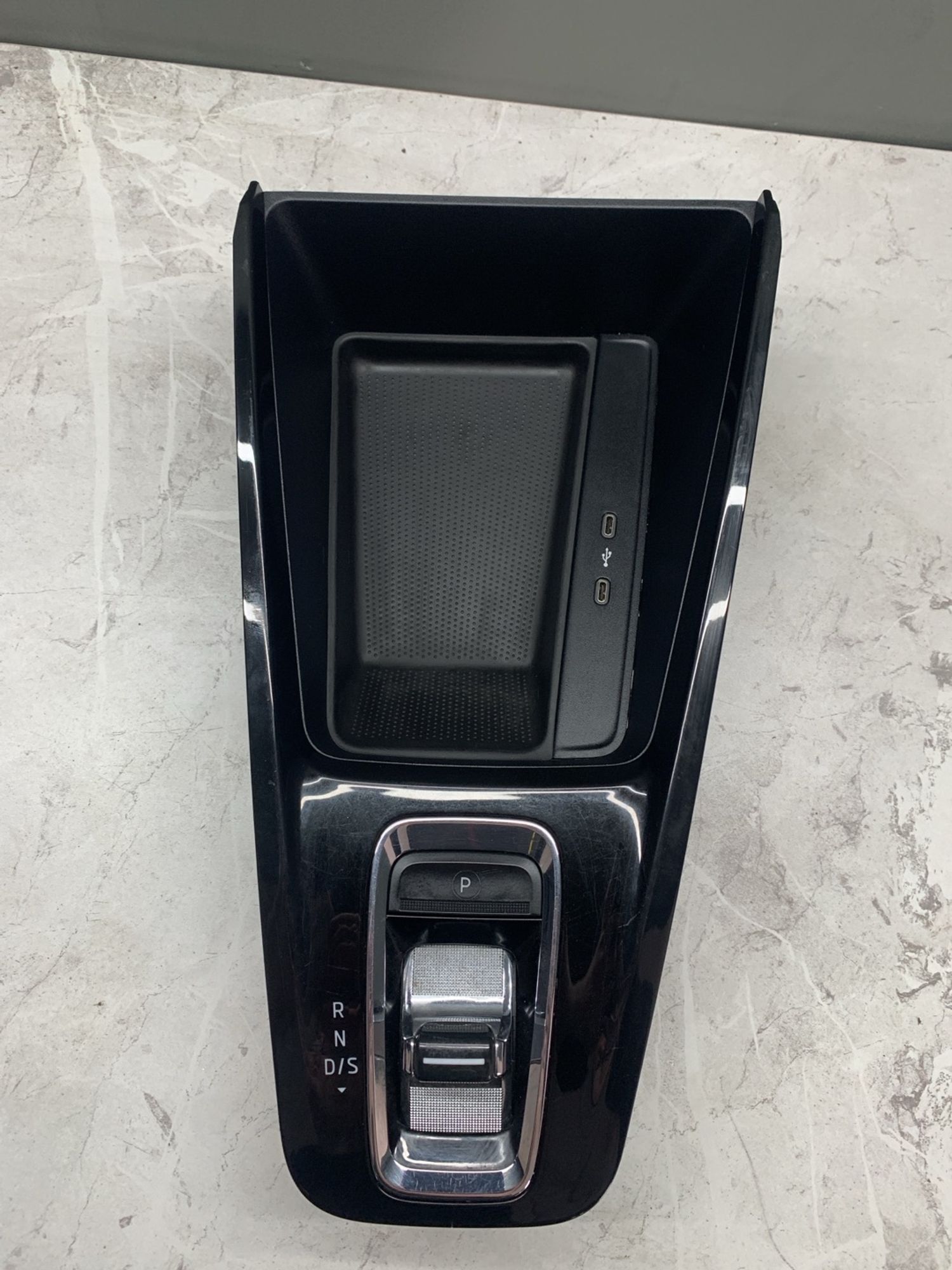 https://ycs.partsauto.market/partsauto-images/thmbs/userImages/6ab8ea4394fc0aced0b69382a3e61955/part/53fbb66e-2894-44d3-9012-600008157296_1774257730994.jpg
