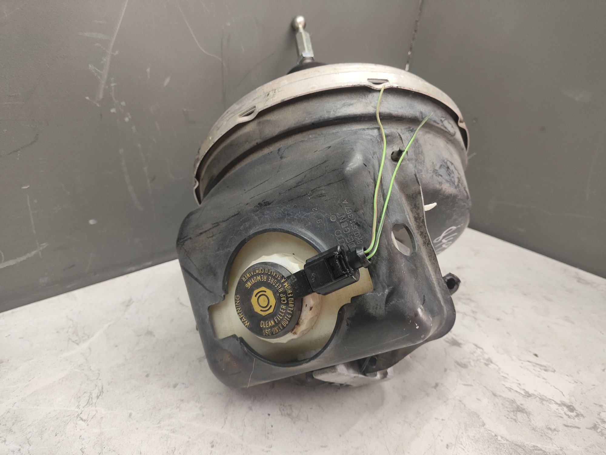 https://ycs.partsauto.market/partsauto-images/thmbs/userImages/6ab8ea4394fc0aced0b69382a3e61955/part/57375e93-226d-4ae8-a896-190b9821d51f_1784624004867.jpg