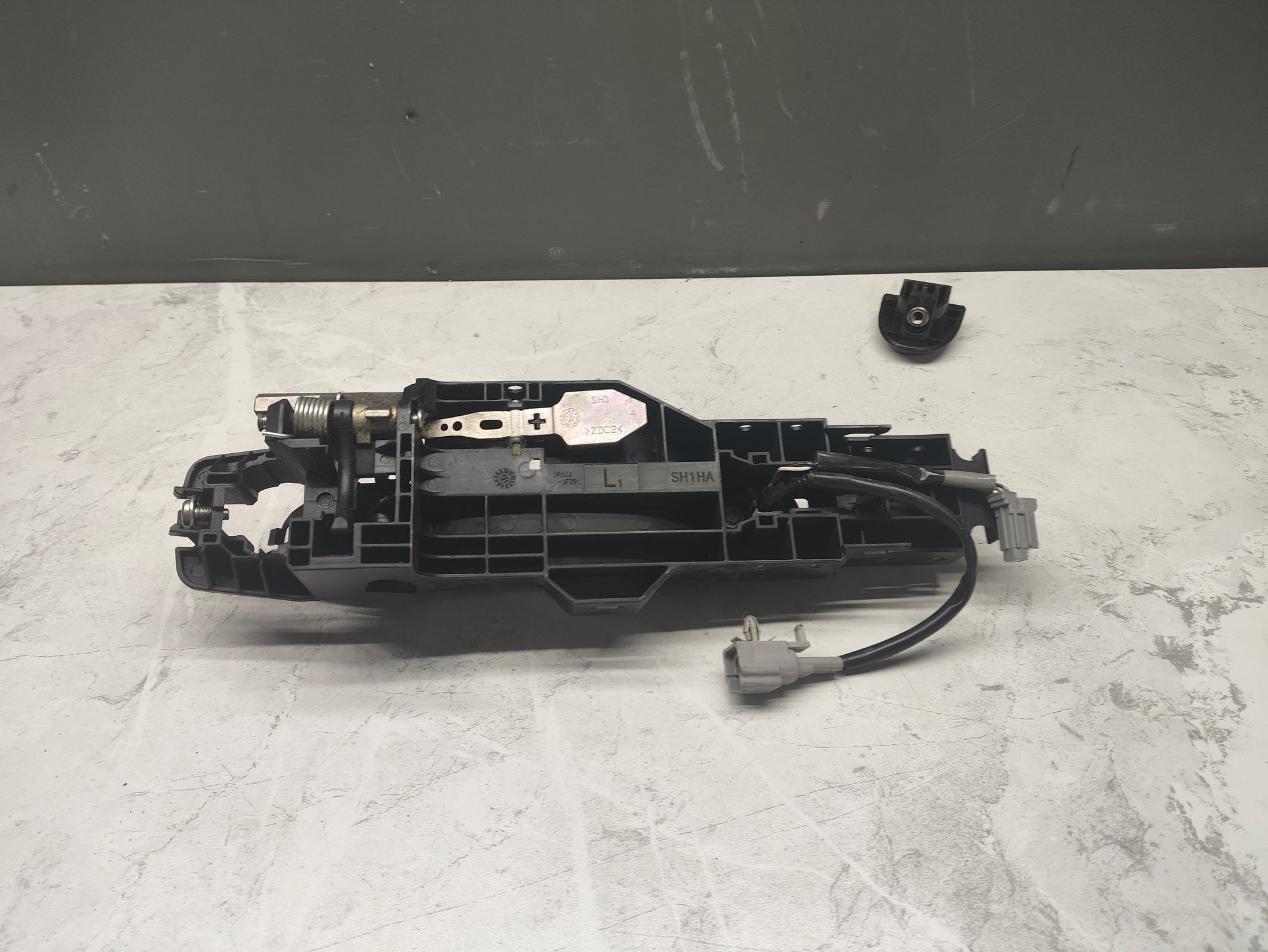 https://ycs.partsauto.market/partsauto-images/thmbs/userImages/6ab8ea4394fc0aced0b69382a3e61955/part/57b017f1-8b1d-46c5-988b-17ca33cb9d55_1777710698981.jpg