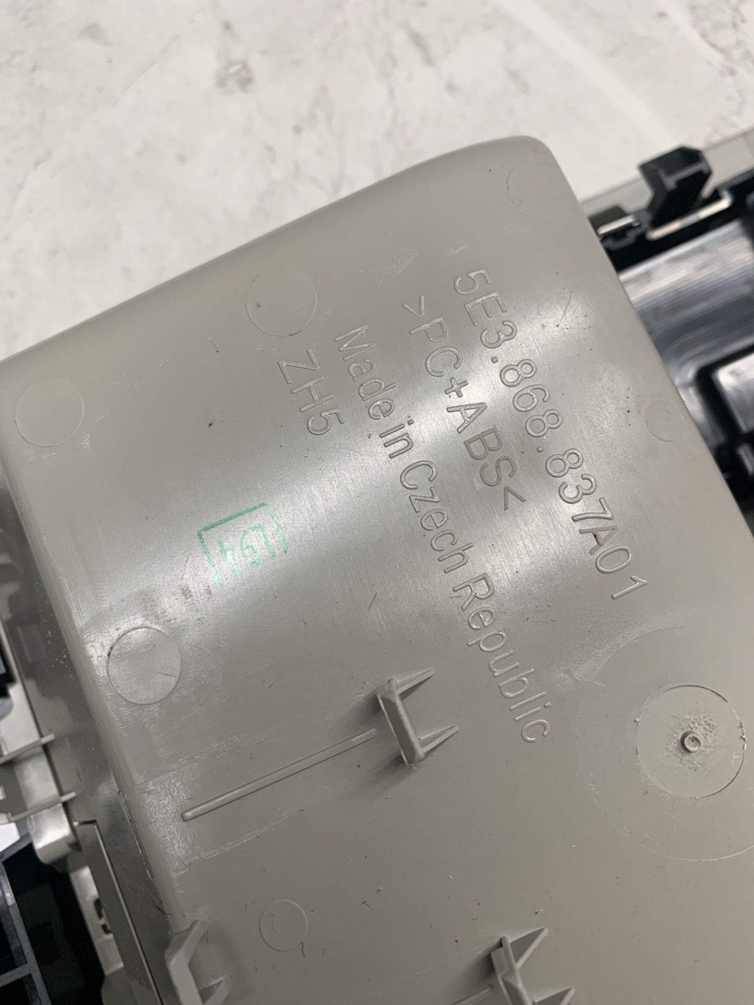 https://ycs.partsauto.market/partsauto-images/thmbs/userImages/6ab8ea4394fc0aced0b69382a3e61955/part/59779637-6004-460d-87aa-151529f68015_1773405188470.jpg