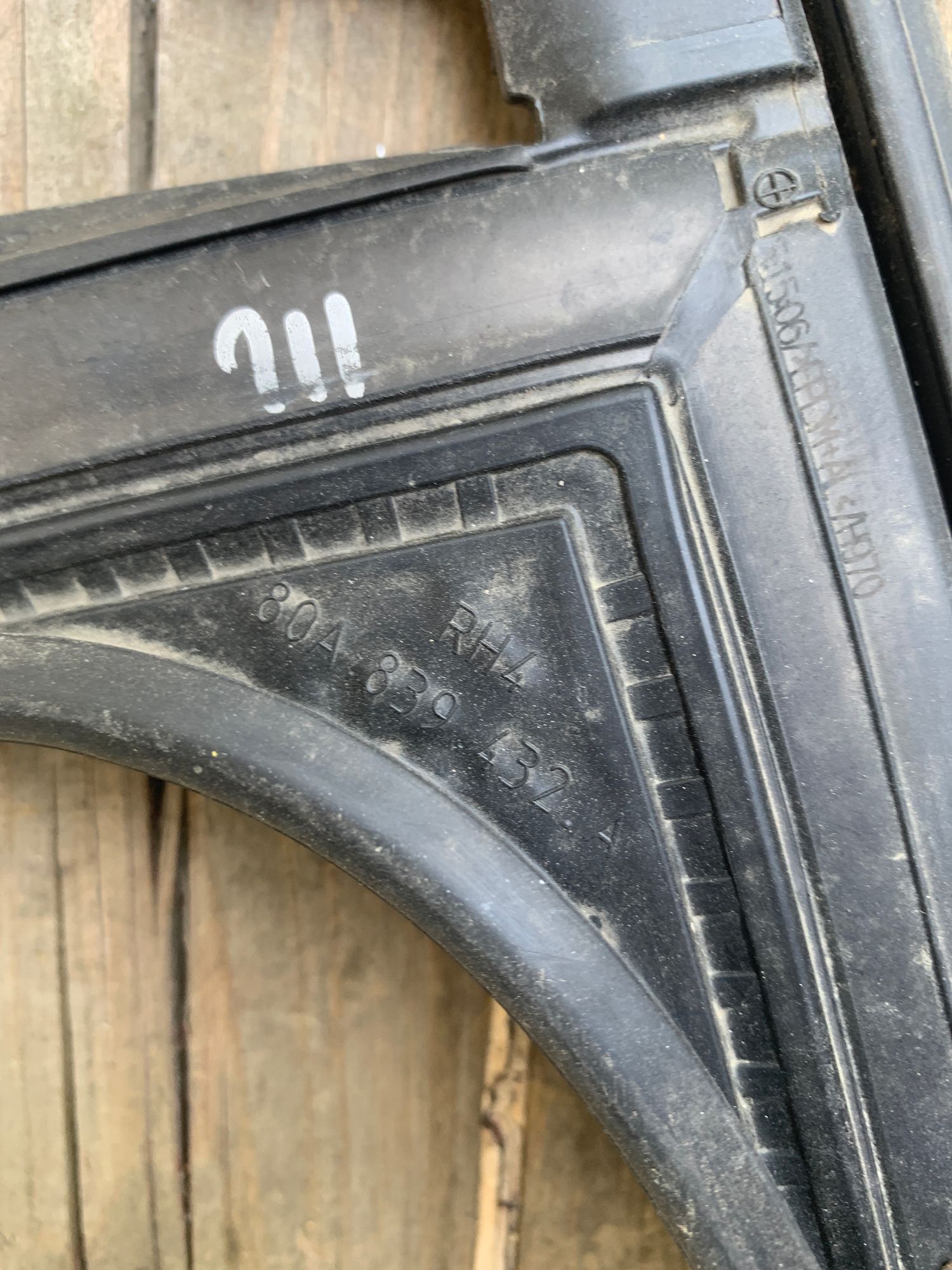 https://ycs.partsauto.market/partsauto-images/thmbs/userImages/6ab8ea4394fc0aced0b69382a3e61955/part/5a2616a4-d6db-4e82-8229-fcc6b10d4107_1786102215402.jpg