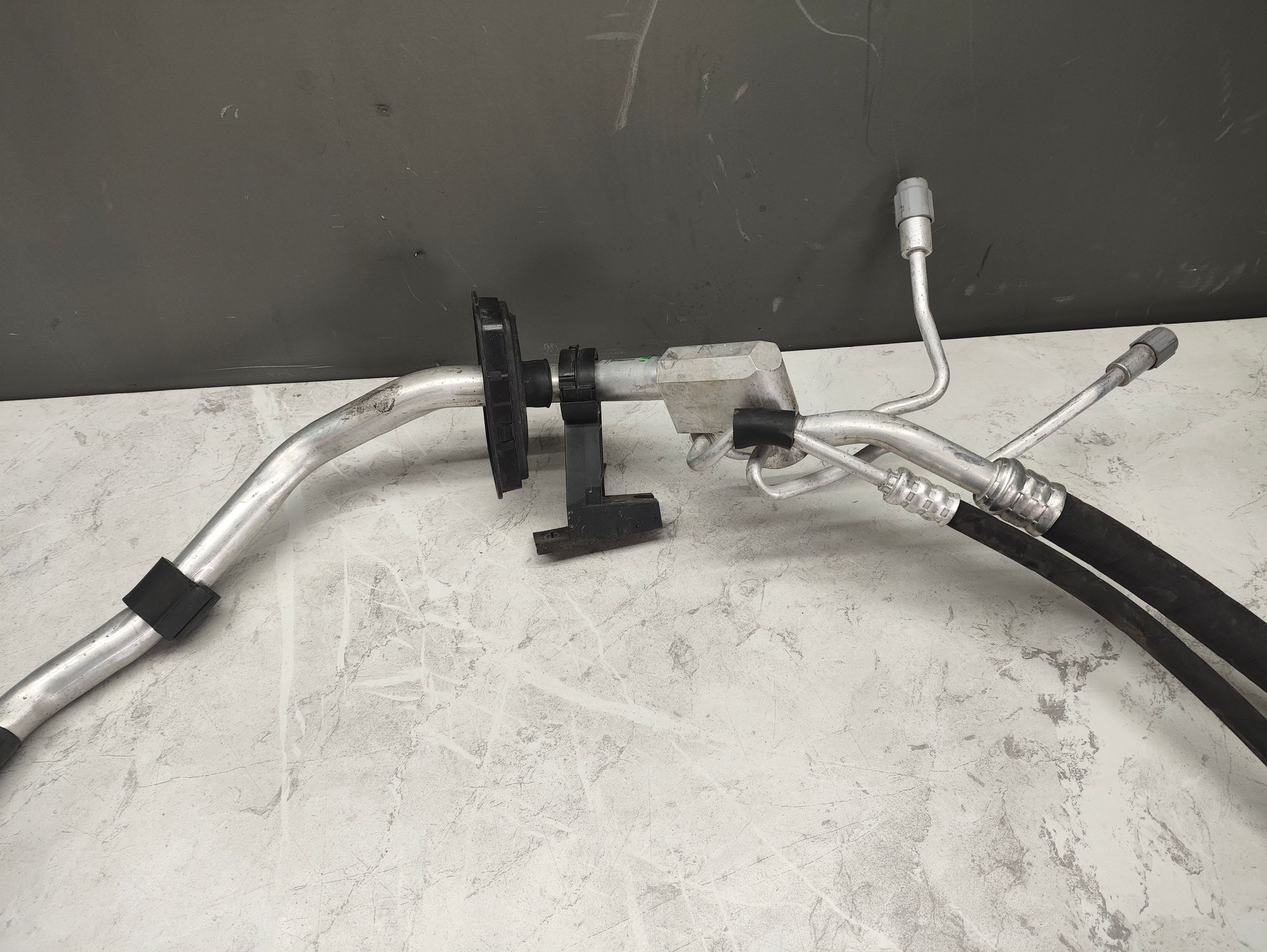 https://ycs.partsauto.market/partsauto-images/thmbs/userImages/6ab8ea4394fc0aced0b69382a3e61955/part/5c3c1cc6-32b7-45eb-8143-507a2f8fbb51_1776762382936.jpg
