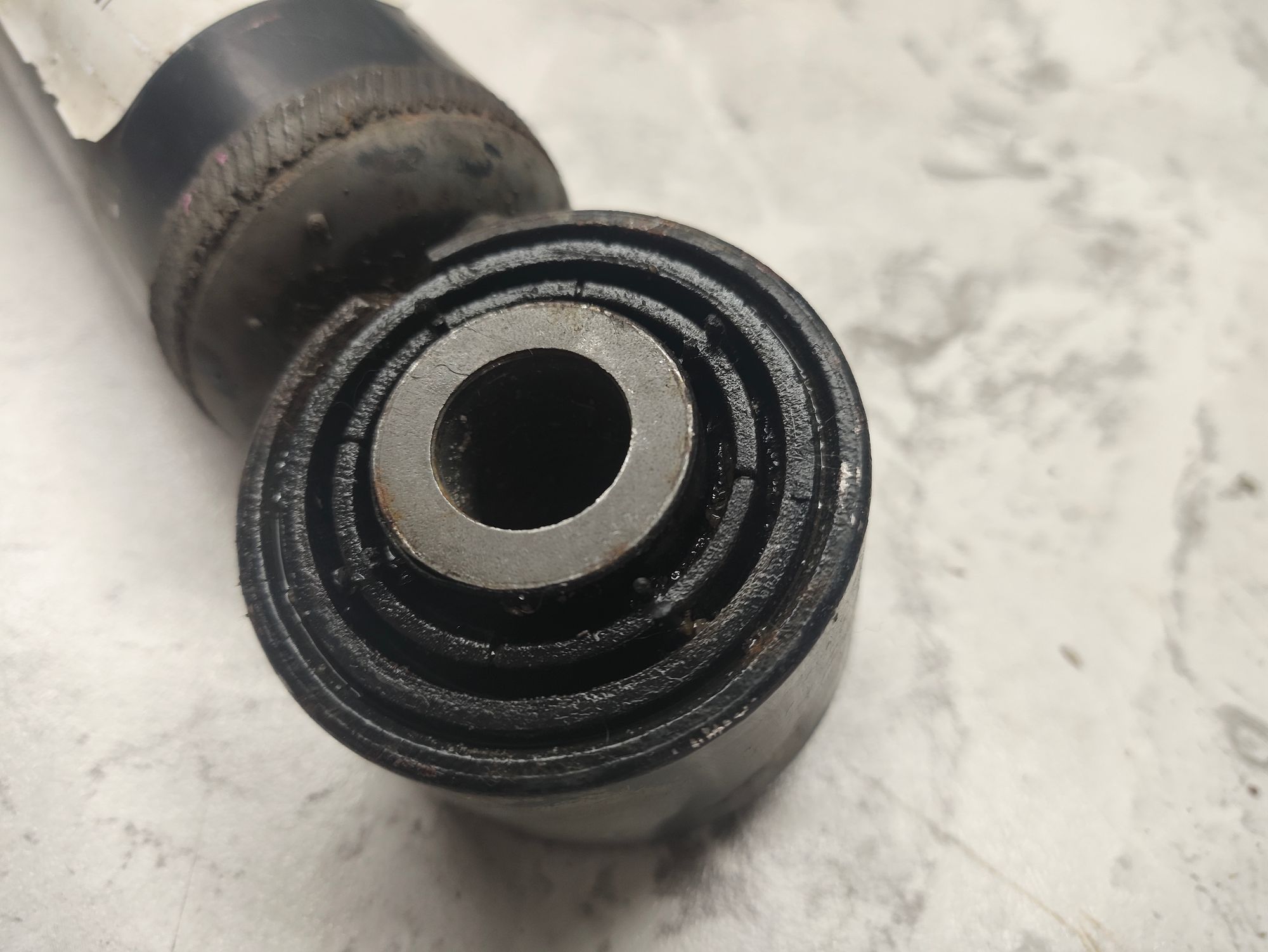 https://ycs.partsauto.market/partsauto-images/thmbs/userImages/6ab8ea4394fc0aced0b69382a3e61955/part/5d5b2462-7a97-41e2-9bdf-82a7932bb3d5_1777973704559.jpg