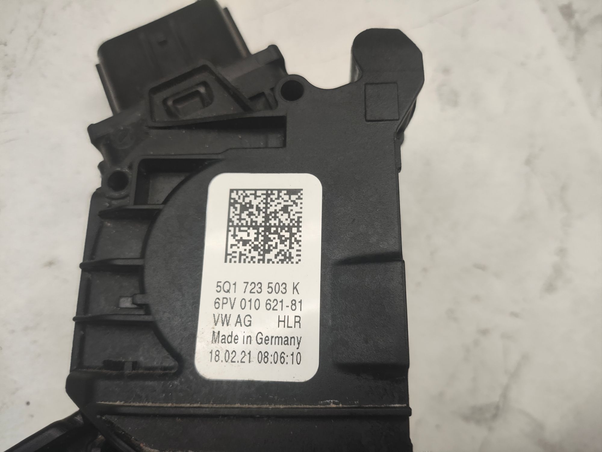 https://ycs.partsauto.market/partsauto-images/thmbs/userImages/6ab8ea4394fc0aced0b69382a3e61955/part/5d87eeec-1783-4d89-99ef-53df4b7d67cb_1775728290768.jpg