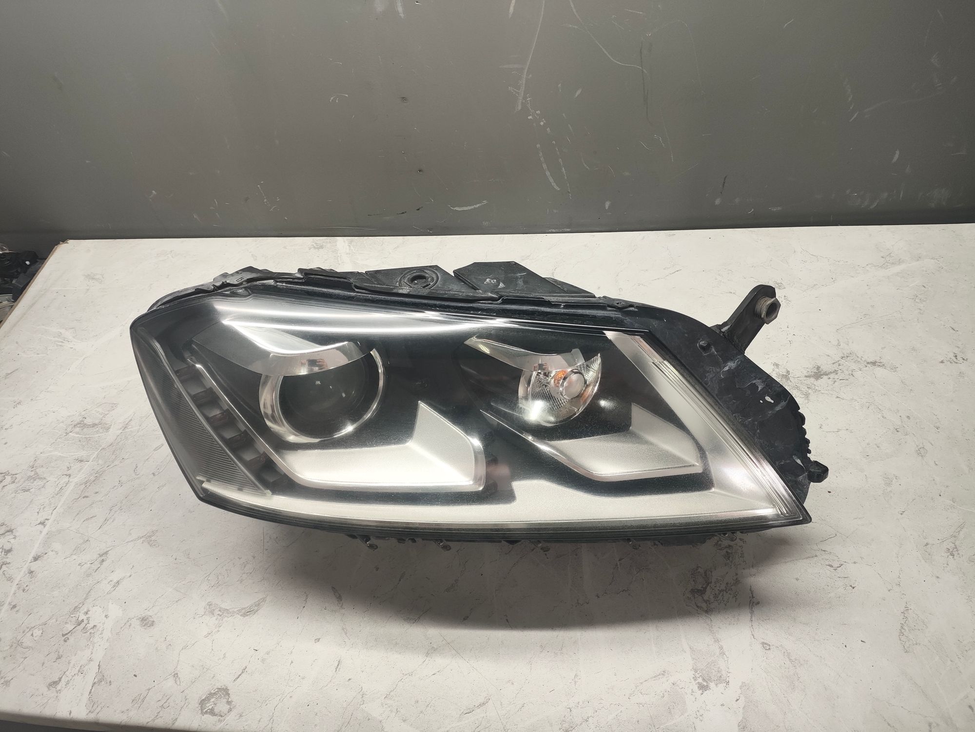 https://ycs.partsauto.market/partsauto-images/thmbs/userImages/6ab8ea4394fc0aced0b69382a3e61955/part/5e9454b5-0600-4ce7-9982-3e688e4ba8a3_1777979545404.jpg