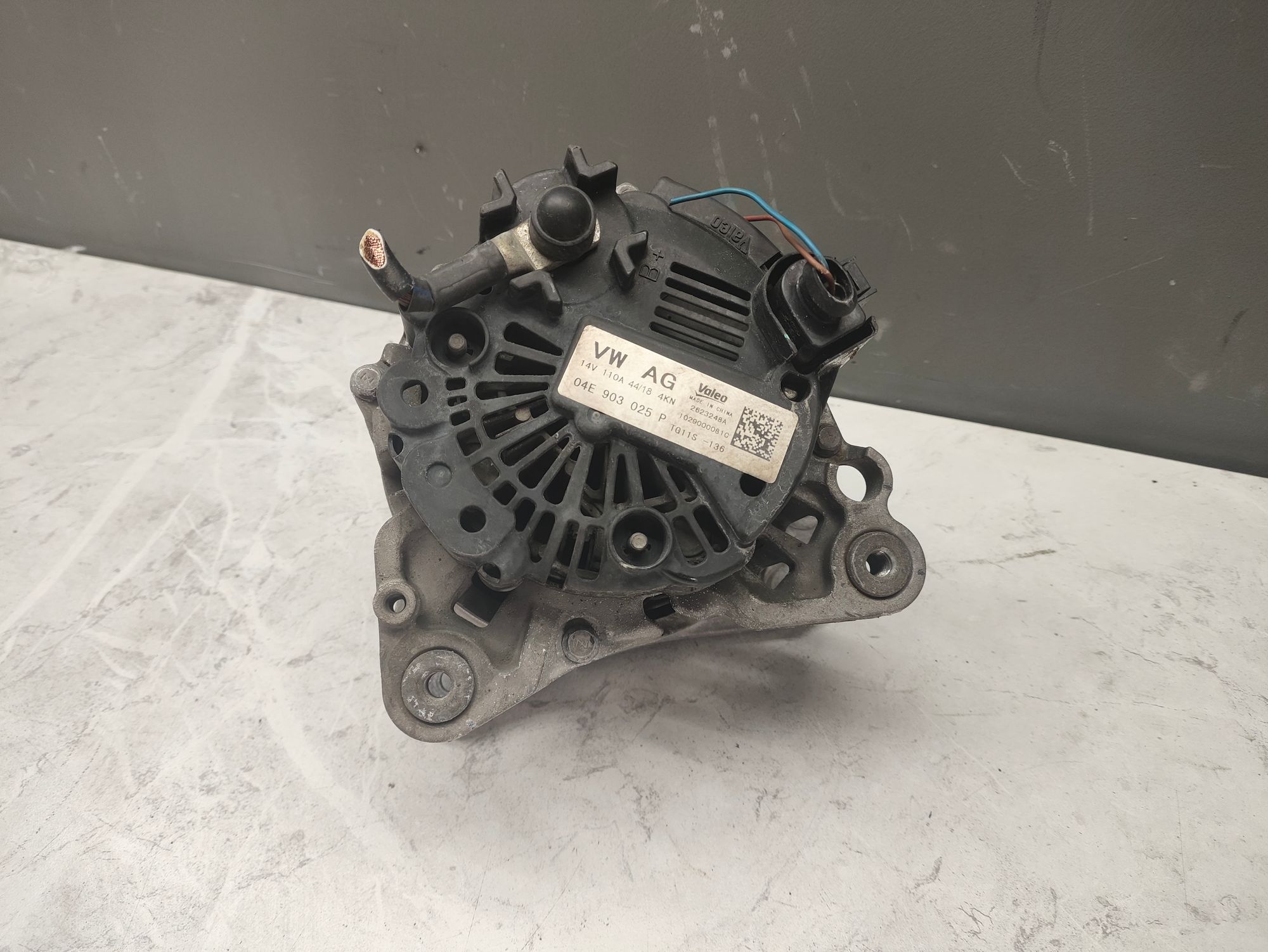 https://ycs.partsauto.market/partsauto-images/thmbs/userImages/6ab8ea4394fc0aced0b69382a3e61955/part/601ebc33-e948-46eb-8b37-ca4faab95898_1778491243967.jpg