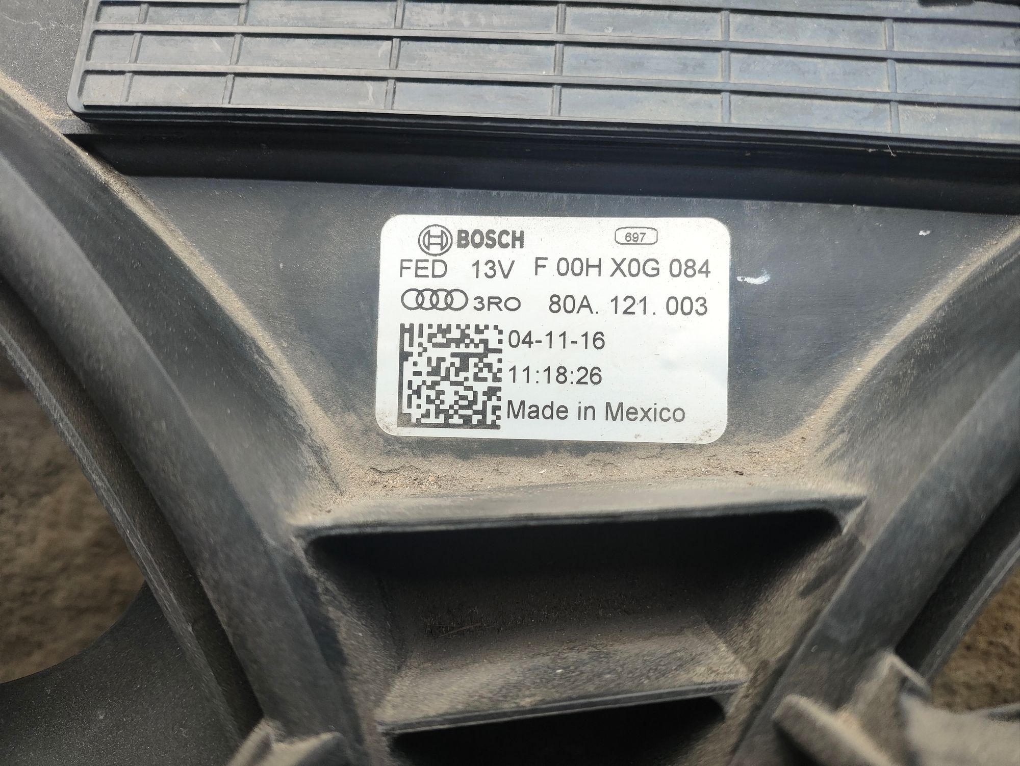 https://ycs.partsauto.market/partsauto-images/thmbs/userImages/6ab8ea4394fc0aced0b69382a3e61955/part/60654533-a6ff-4a9b-983d-9219a6e9568a_1777985361446.jpg